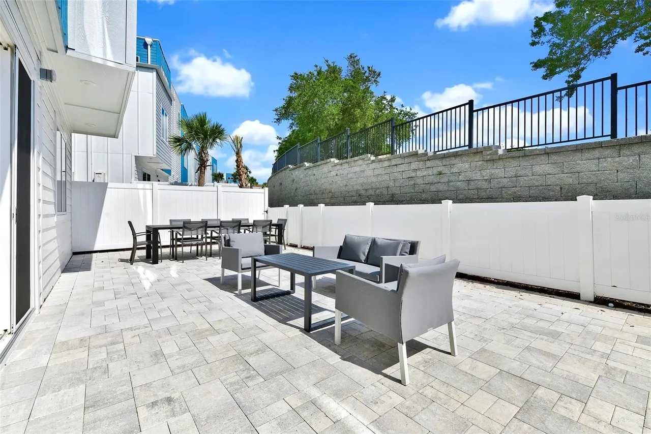 Luxury condo near Disney with pool!