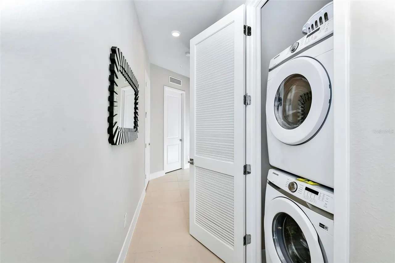 Luxury condo near Disney with pool!