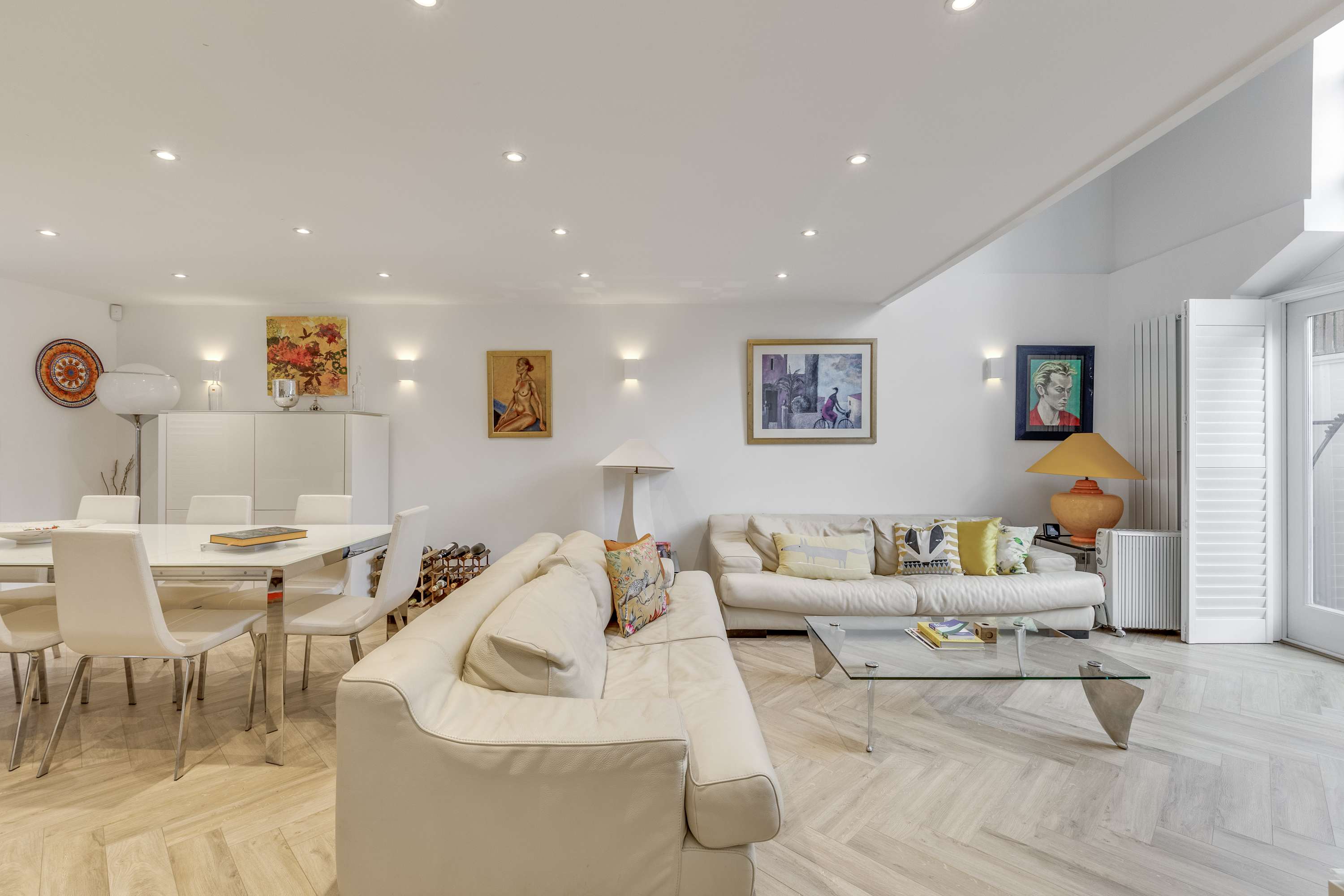 View The Hampstead Heights in West Heath Road 73 NW3 7TH The Hampstead Heights in West Heath Road 73 NW3 7TH - Property image 6 - VivreStays