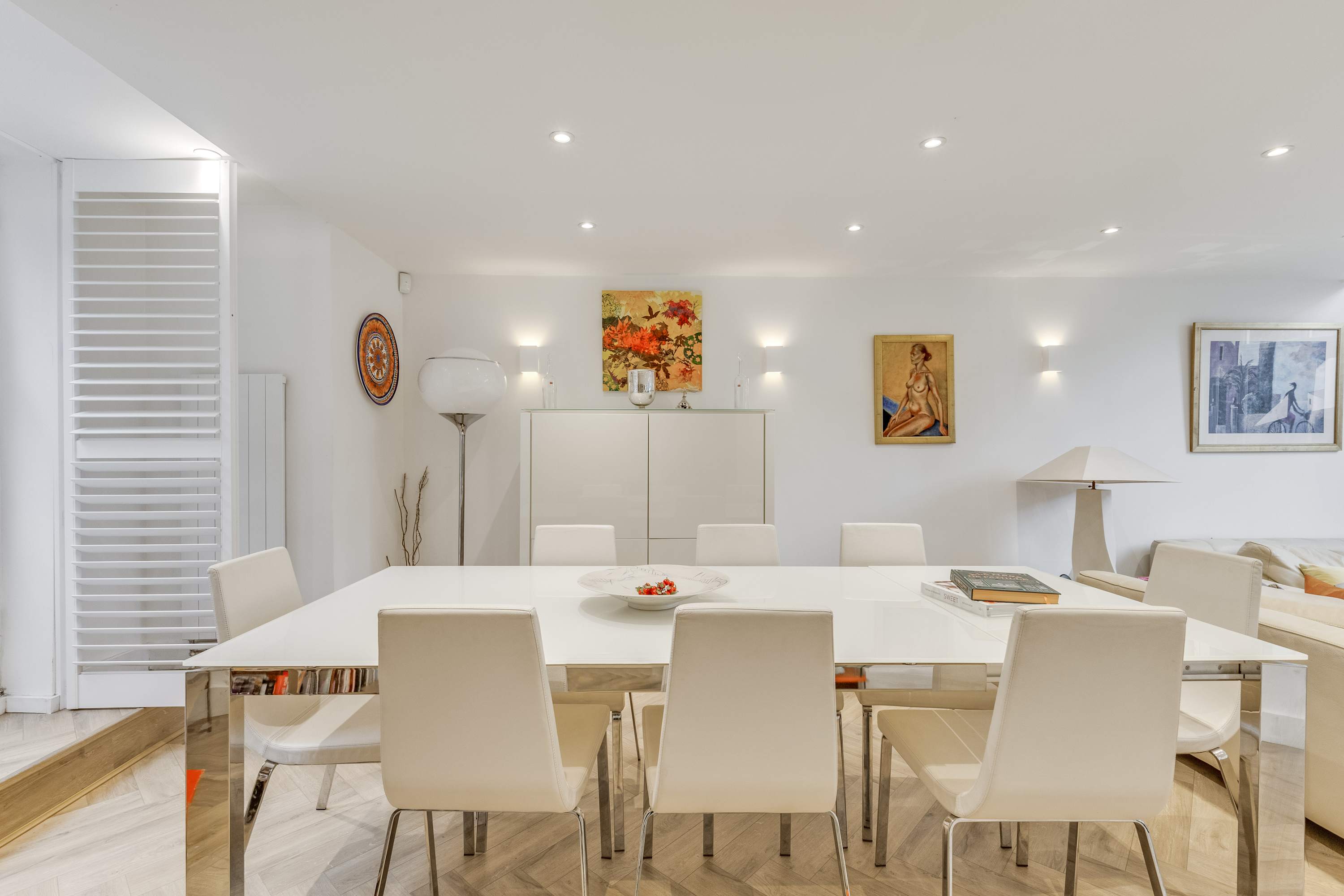 View The Hampstead Heights in West Heath Road 73 NW3 7TH The Hampstead Heights in West Heath Road 73 NW3 7TH - Property image 13 - VivreStays