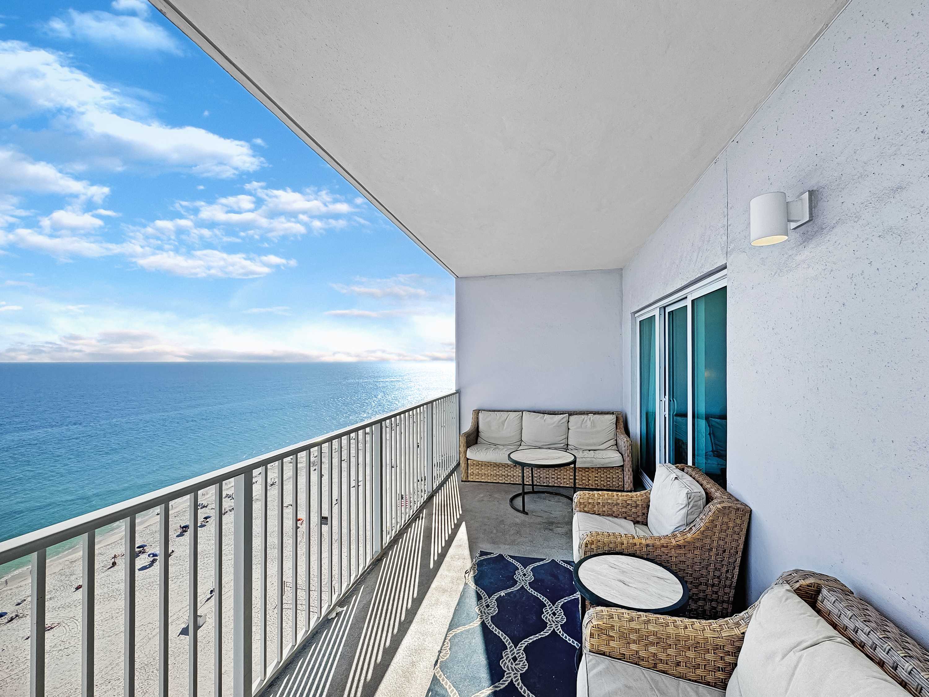 Beachfront Condo | Free Activities | Splash Pad 2