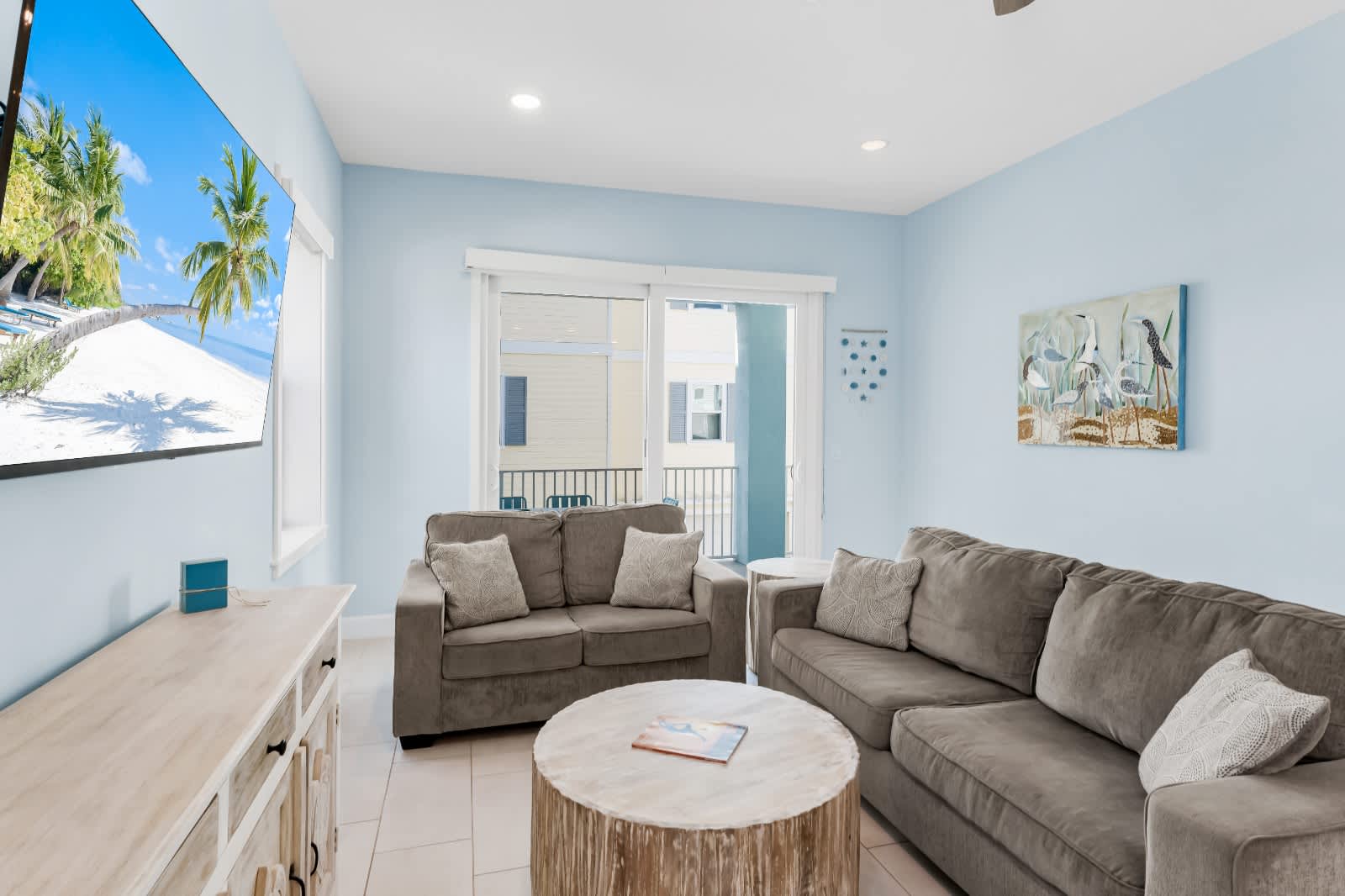 4B Balcony Beachfront access to Indian Rocks Beach