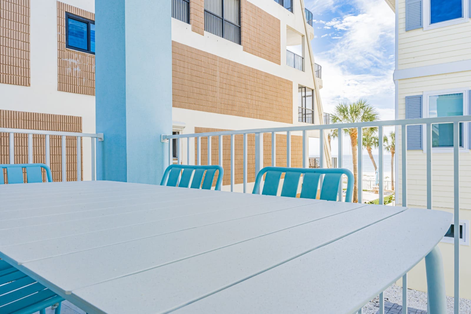 4B Balcony Beachfront access to Indian Rocks Beach