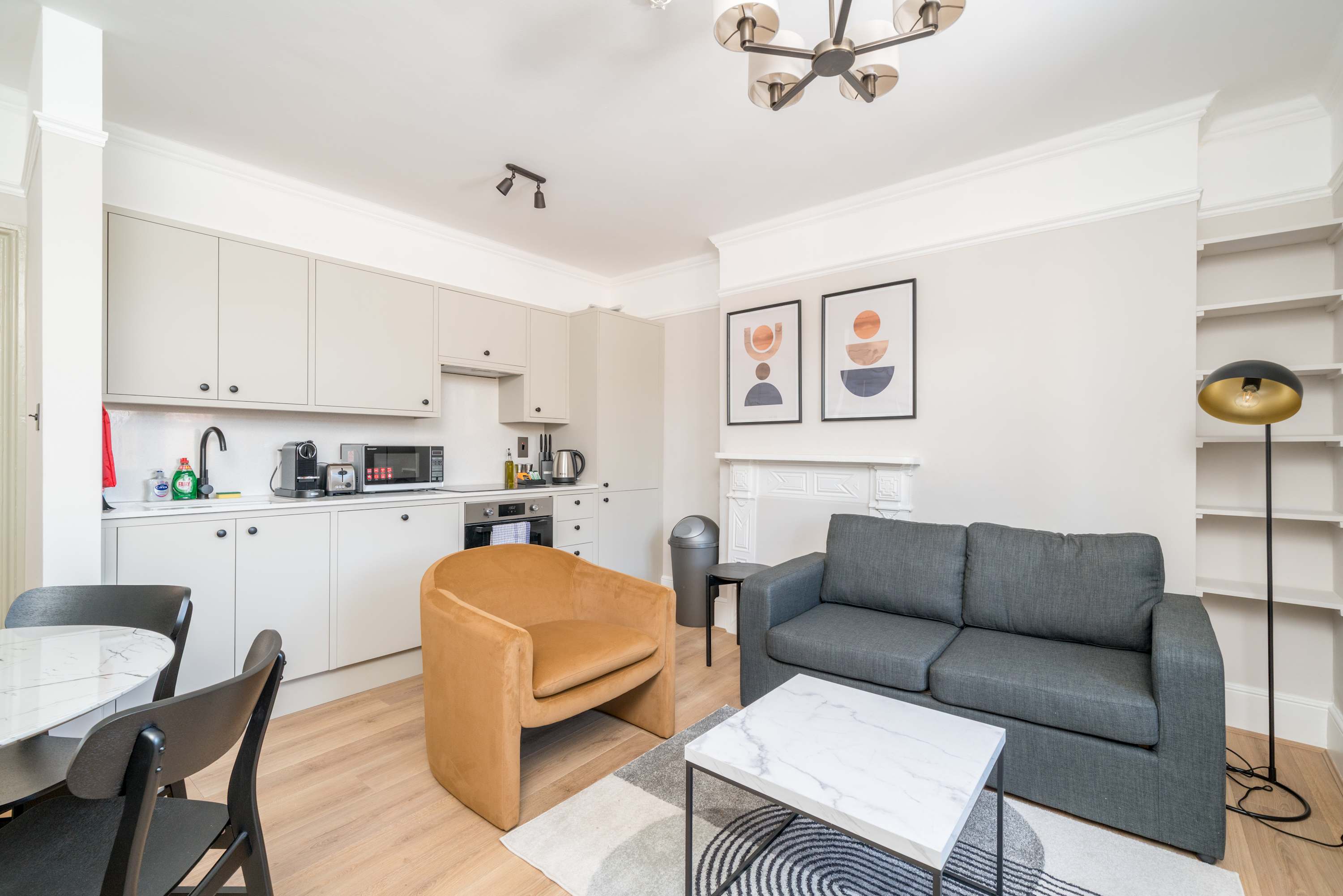 Fitzrovia apartments by Joivy in Candover Street 4 W1W 7DJ - Property image 10 - VivreStays
