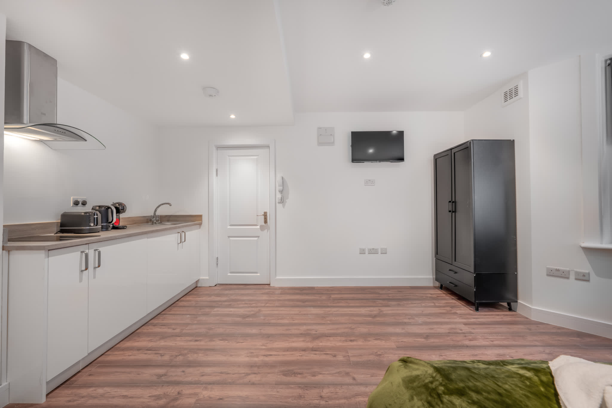 Standard Studio in Knightsbridge in Beaufort Gardens SW3 1QH - Property image 8 - VivreStays