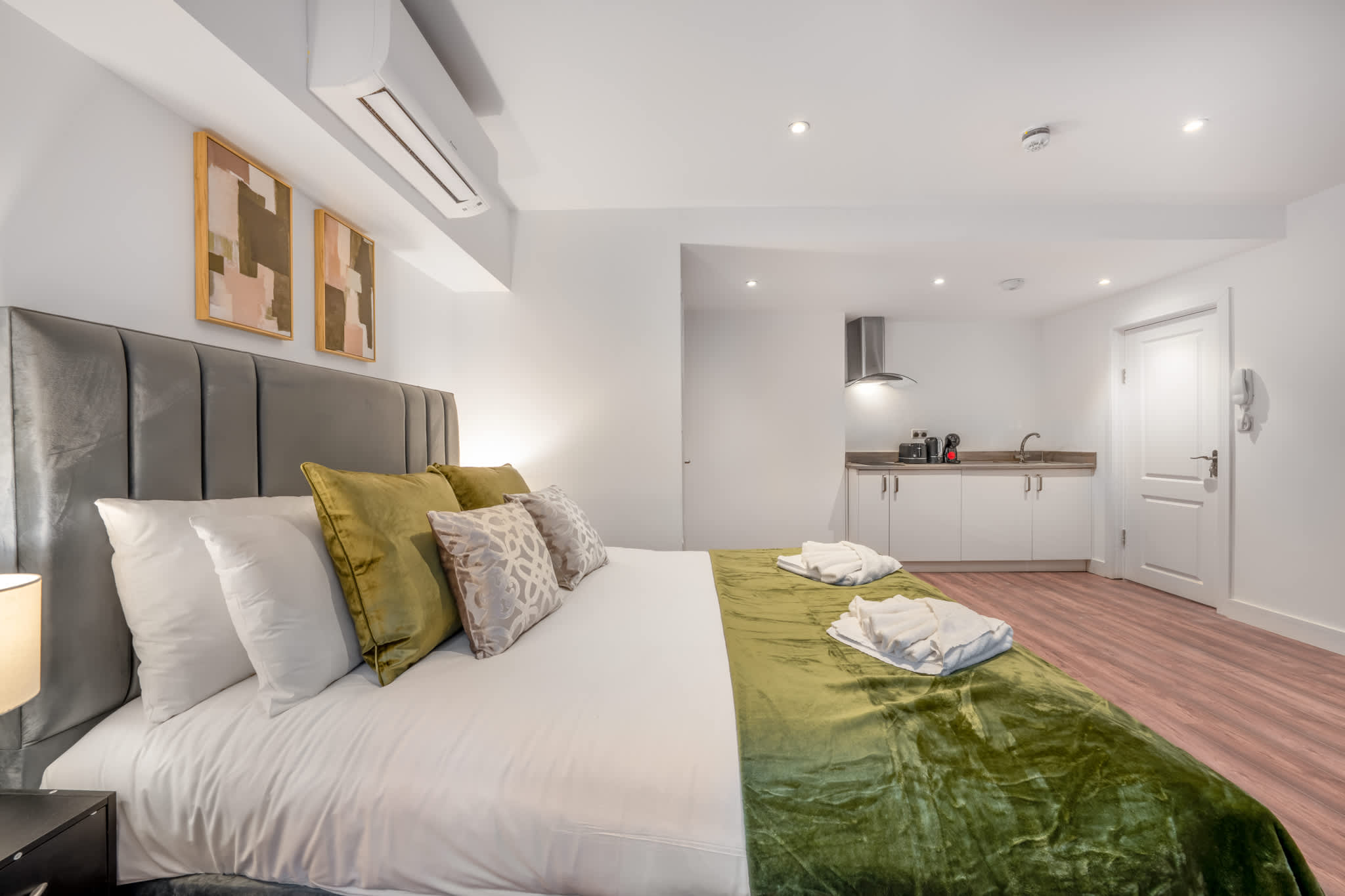 Standard Studio in Knightsbridge in Beaufort Gardens SW3 1QH - Property image 3 - VivreStays