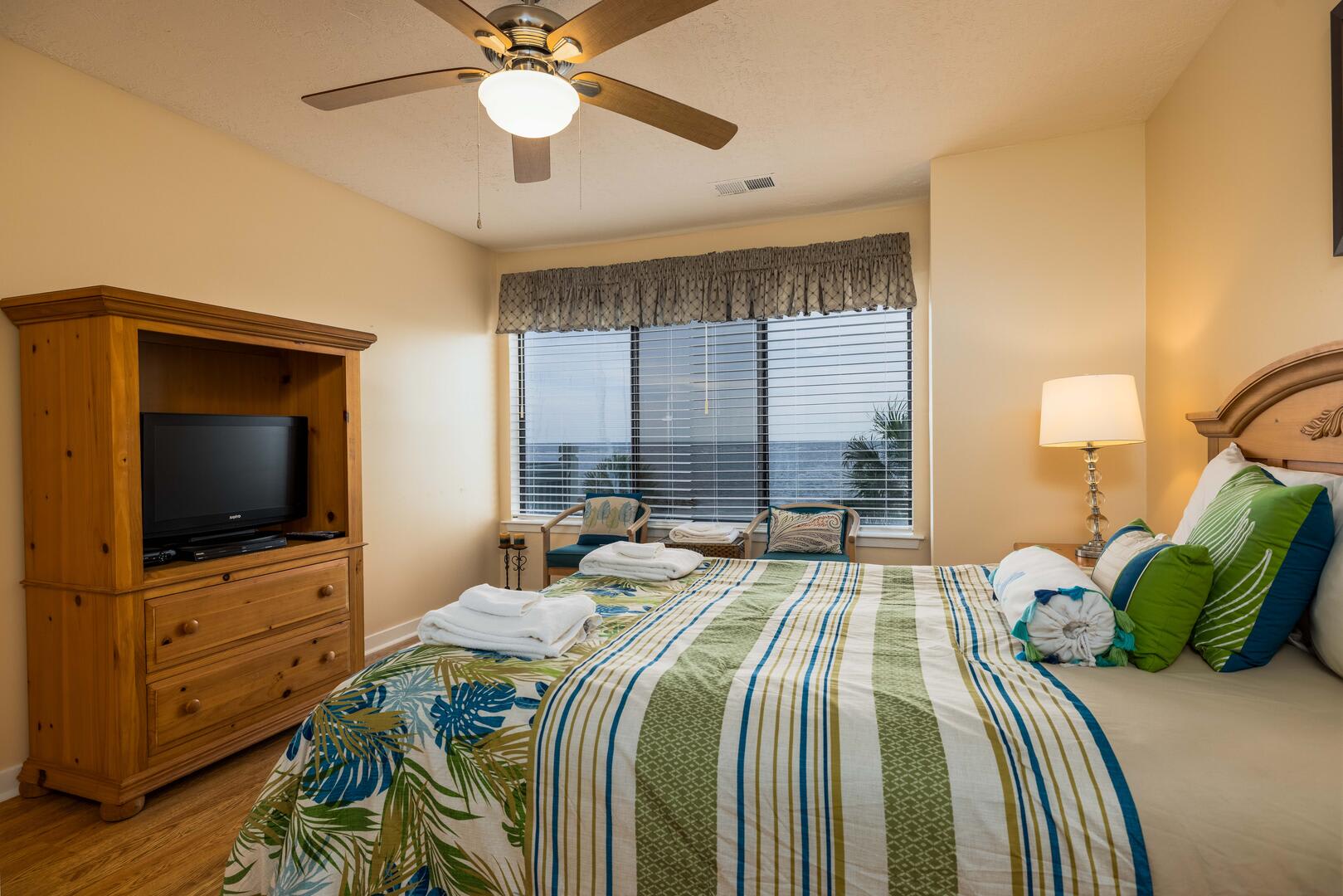 Primary bedroom with en suite bathroom