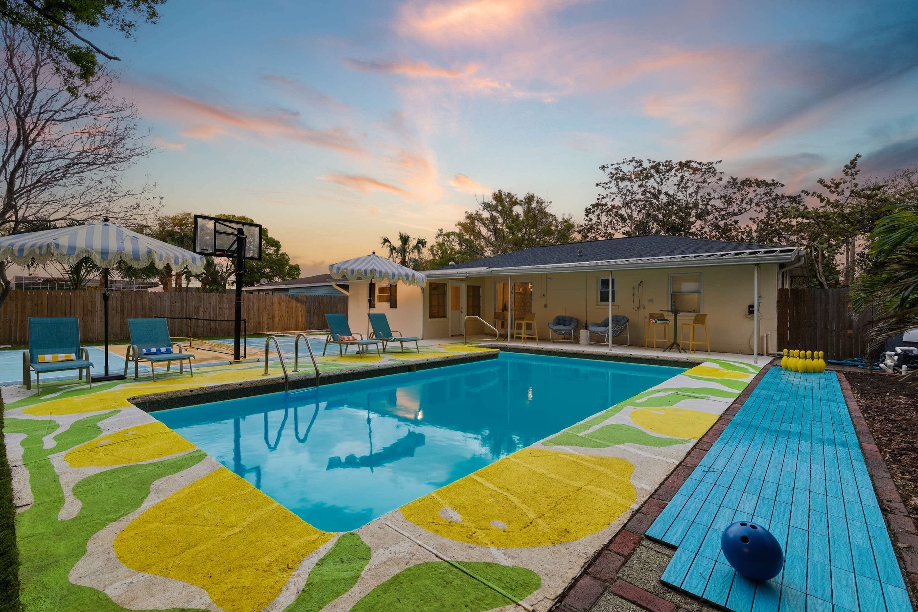 Largo Villa Oasis: Private Pool, Family Fun