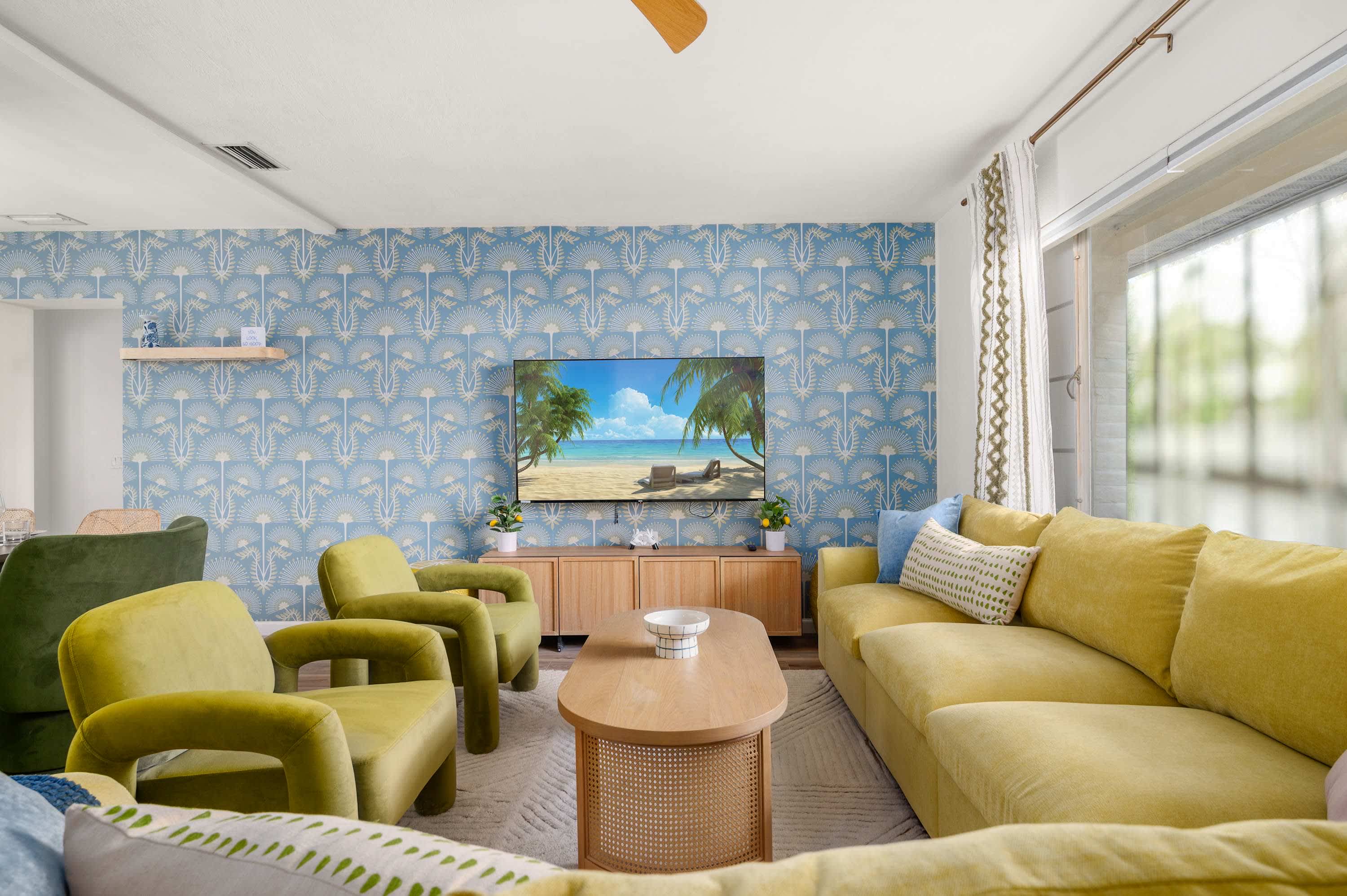 Largo Villa Oasis: Private Pool, Family Fun