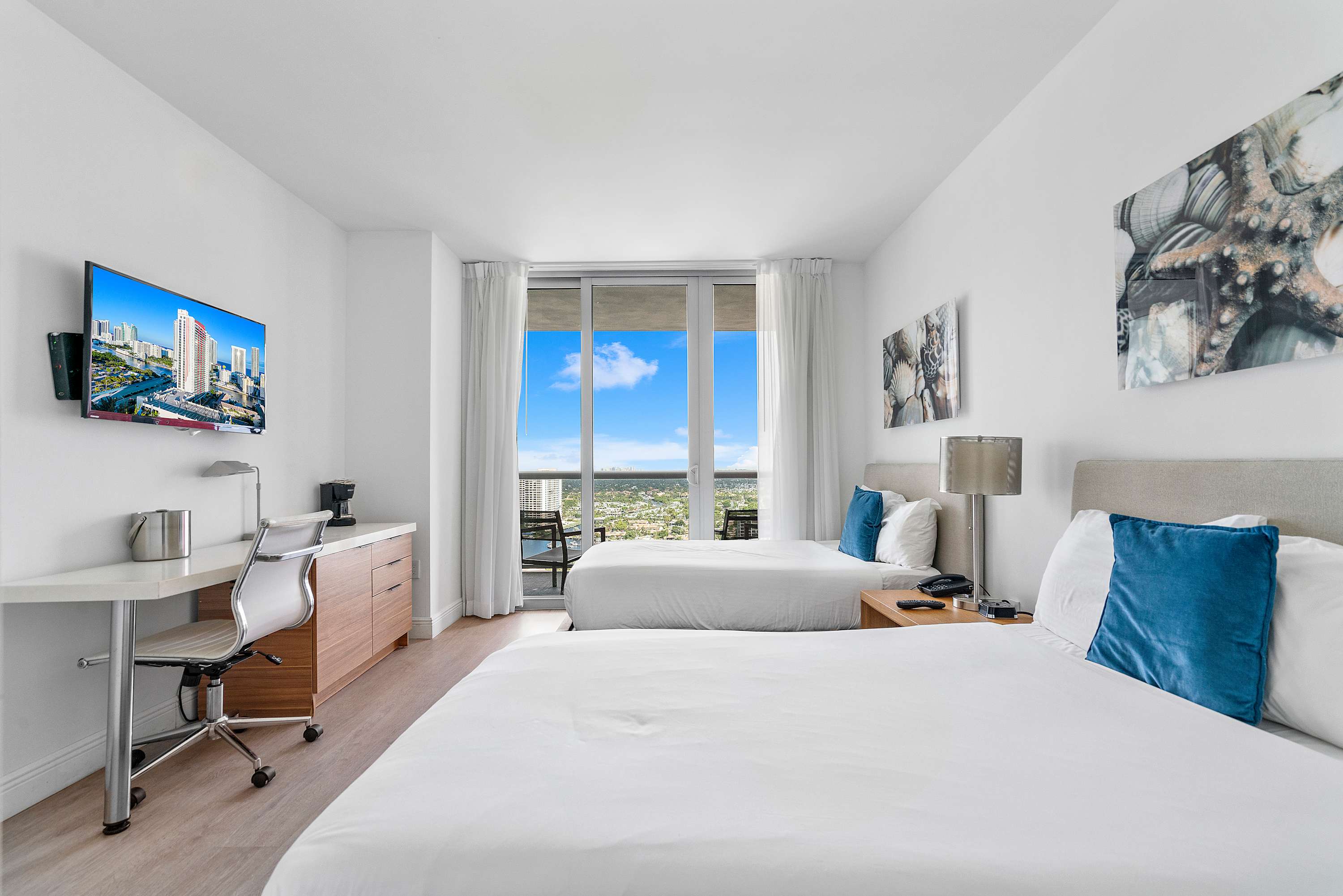 Beachside Haven | Scenic Views | Modern