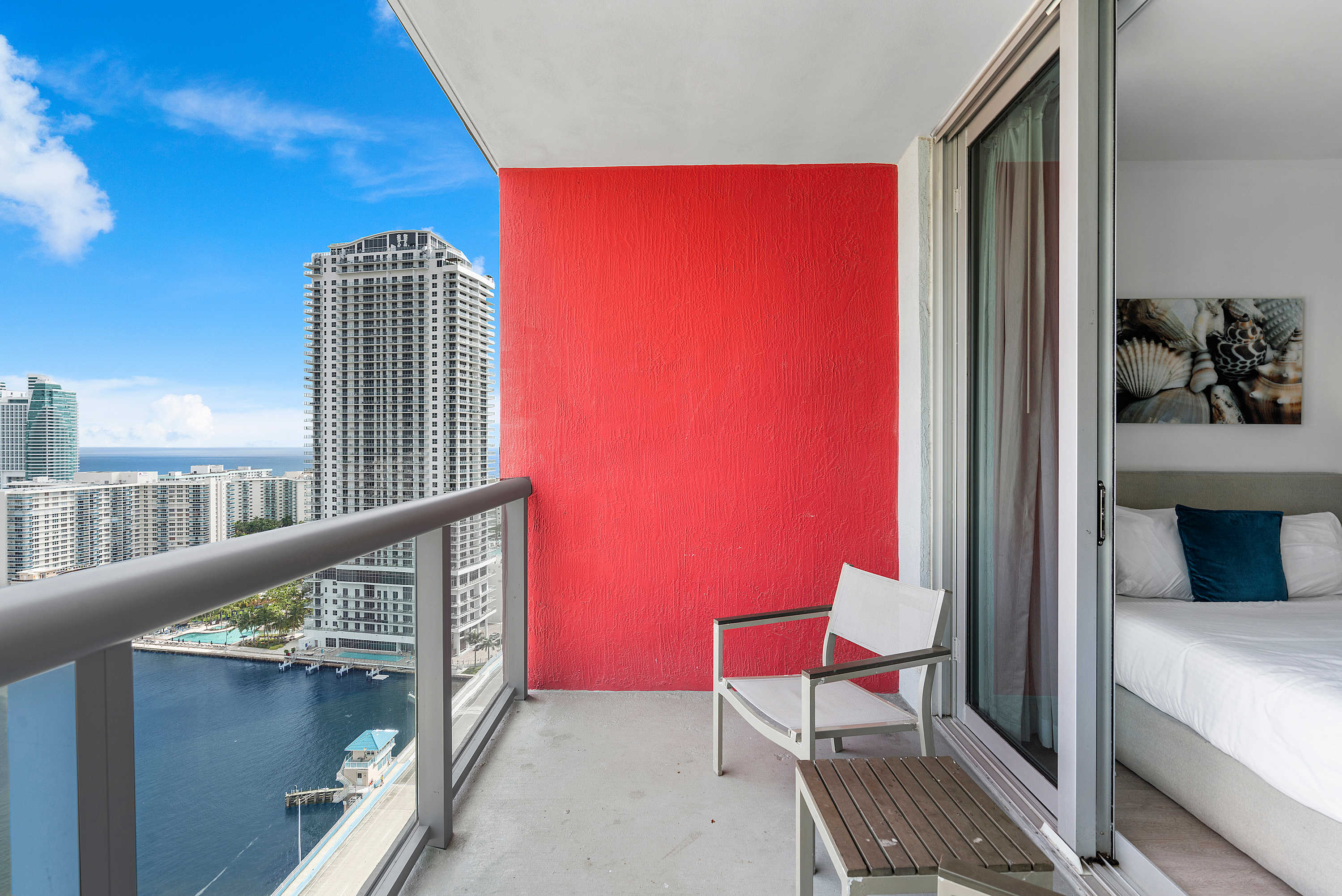 Bright Retreat | Resort Perks | Hallandale