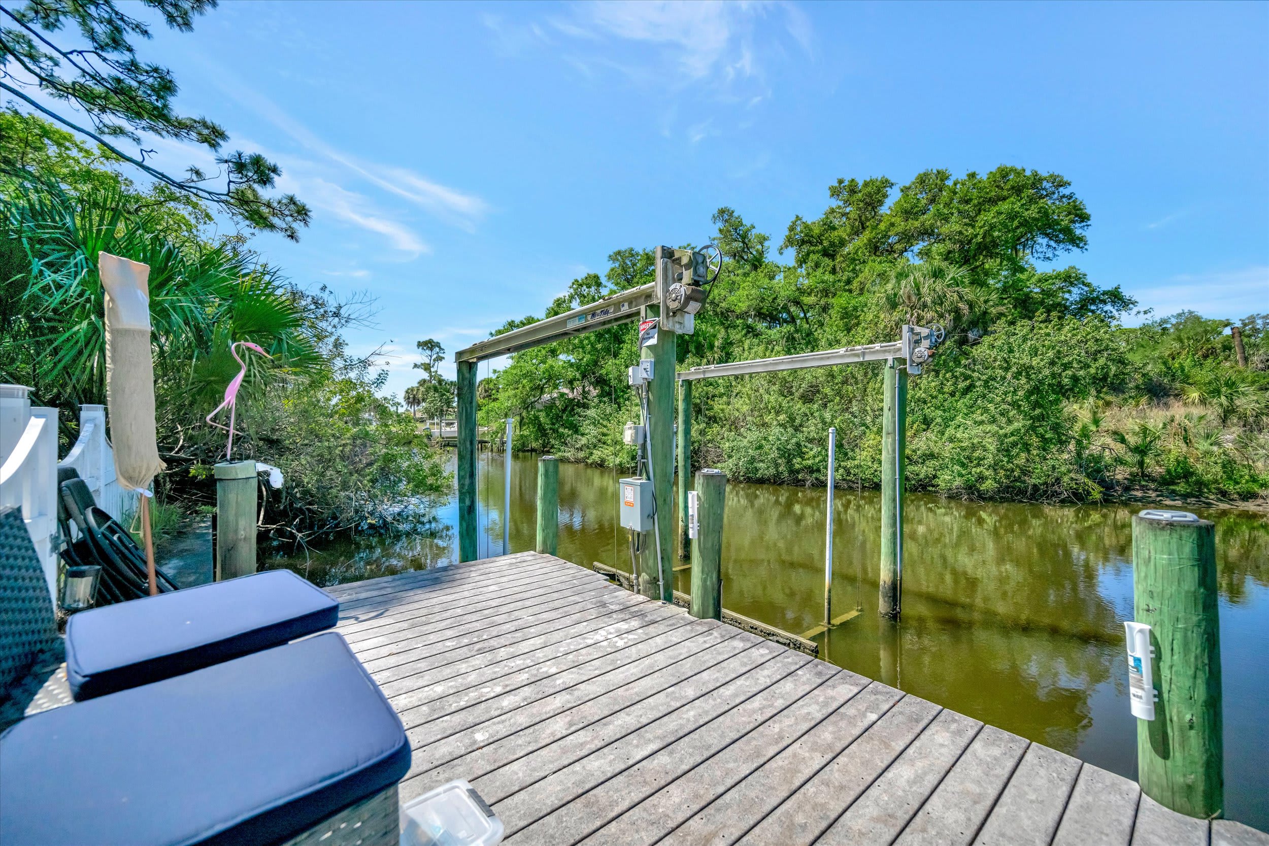 Waterfront 3B & Free Dock Heated Pool Hot Tub, Gym