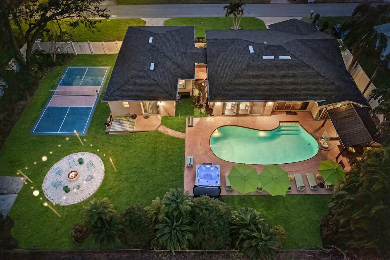 Heated Pool And Pickleball Court - Amazing Family Retreat - Largo, FL