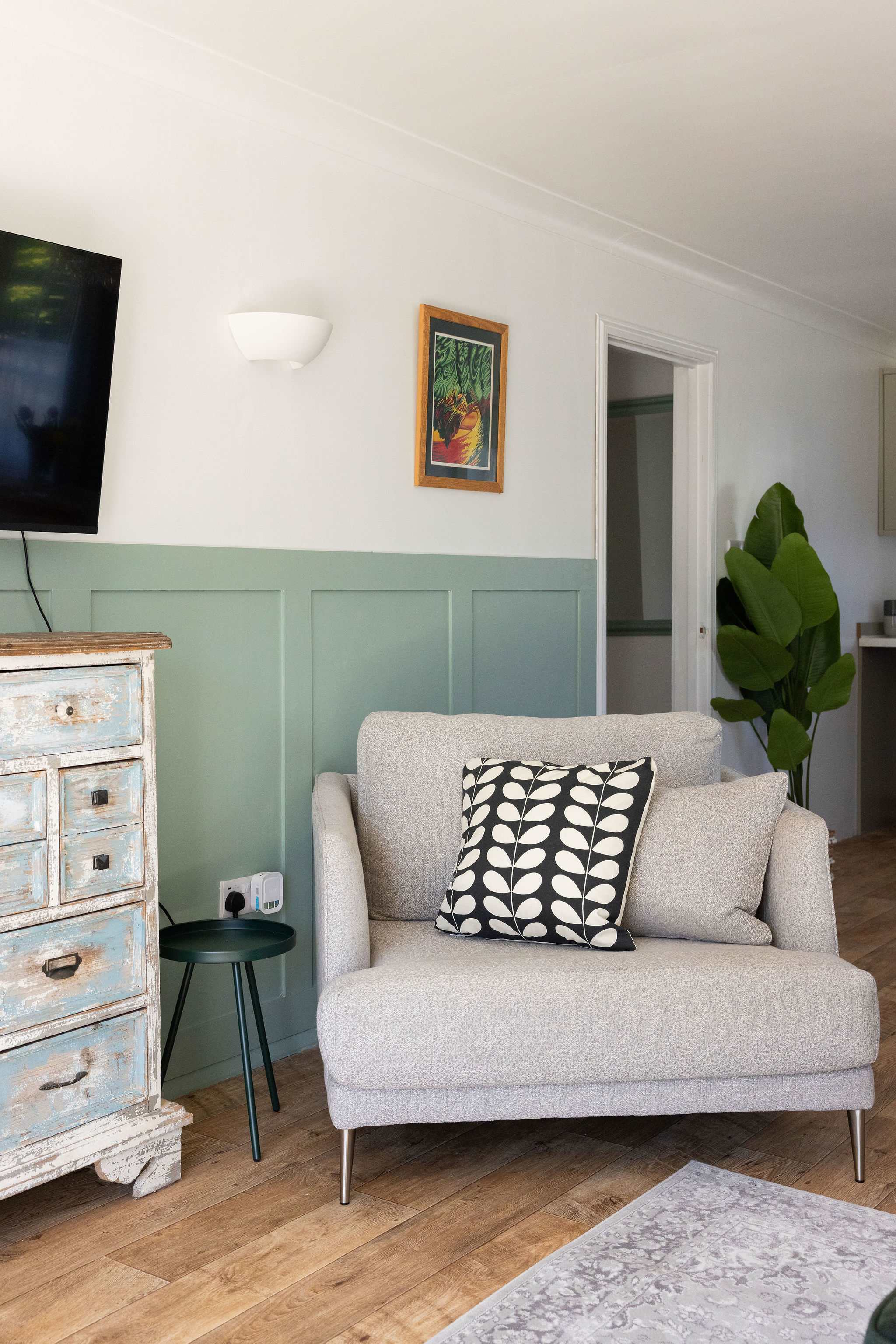 Stylish One Bed Annexe Near Marina and Beaches