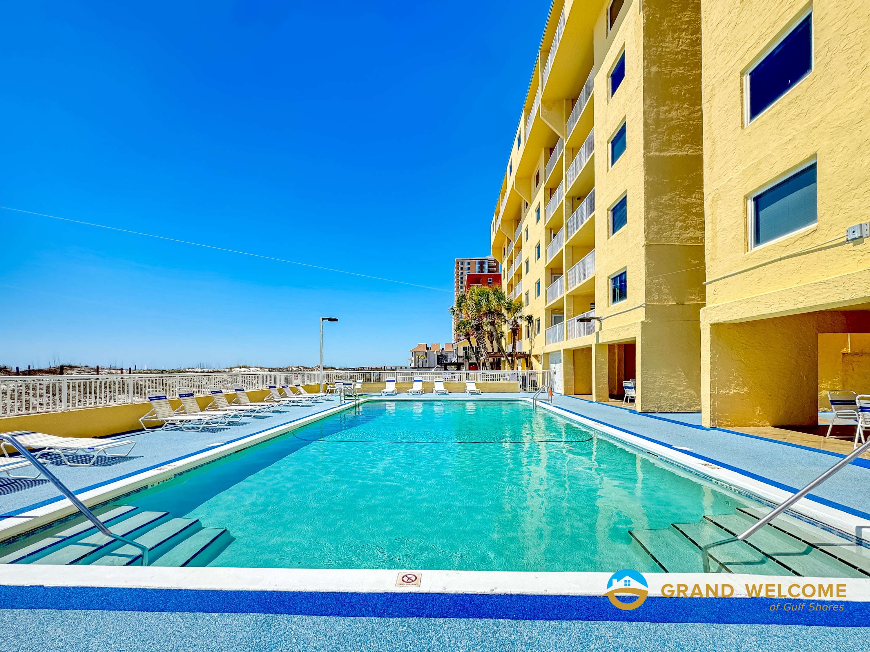 Make a splash at the sparkling community pool​