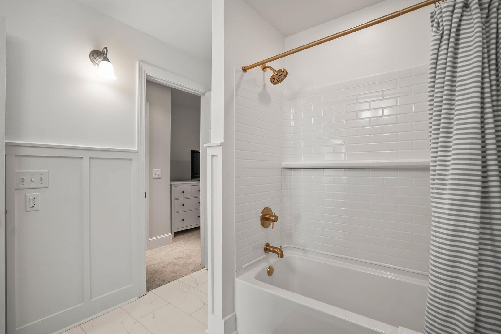 Jack and Jill Bathroom with Tub Shower Combo