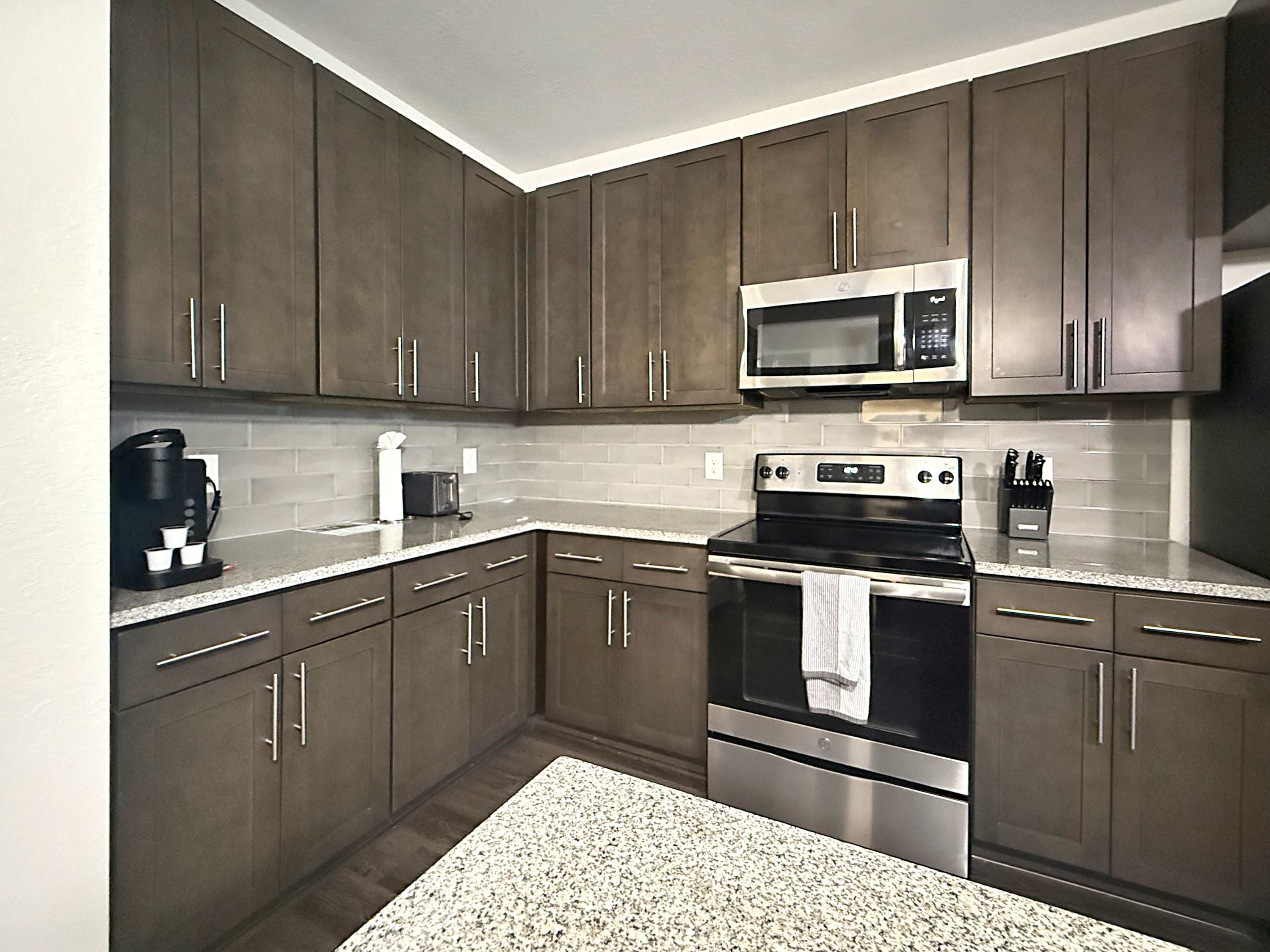 Modern Luxury 1BR Retreat in Clearwater