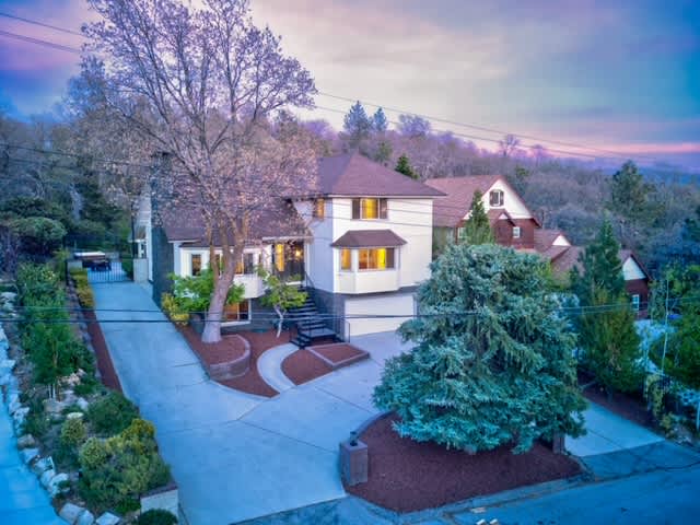 The Lilypad - Upscale Mountain Escape w/Game Room | Photo 2