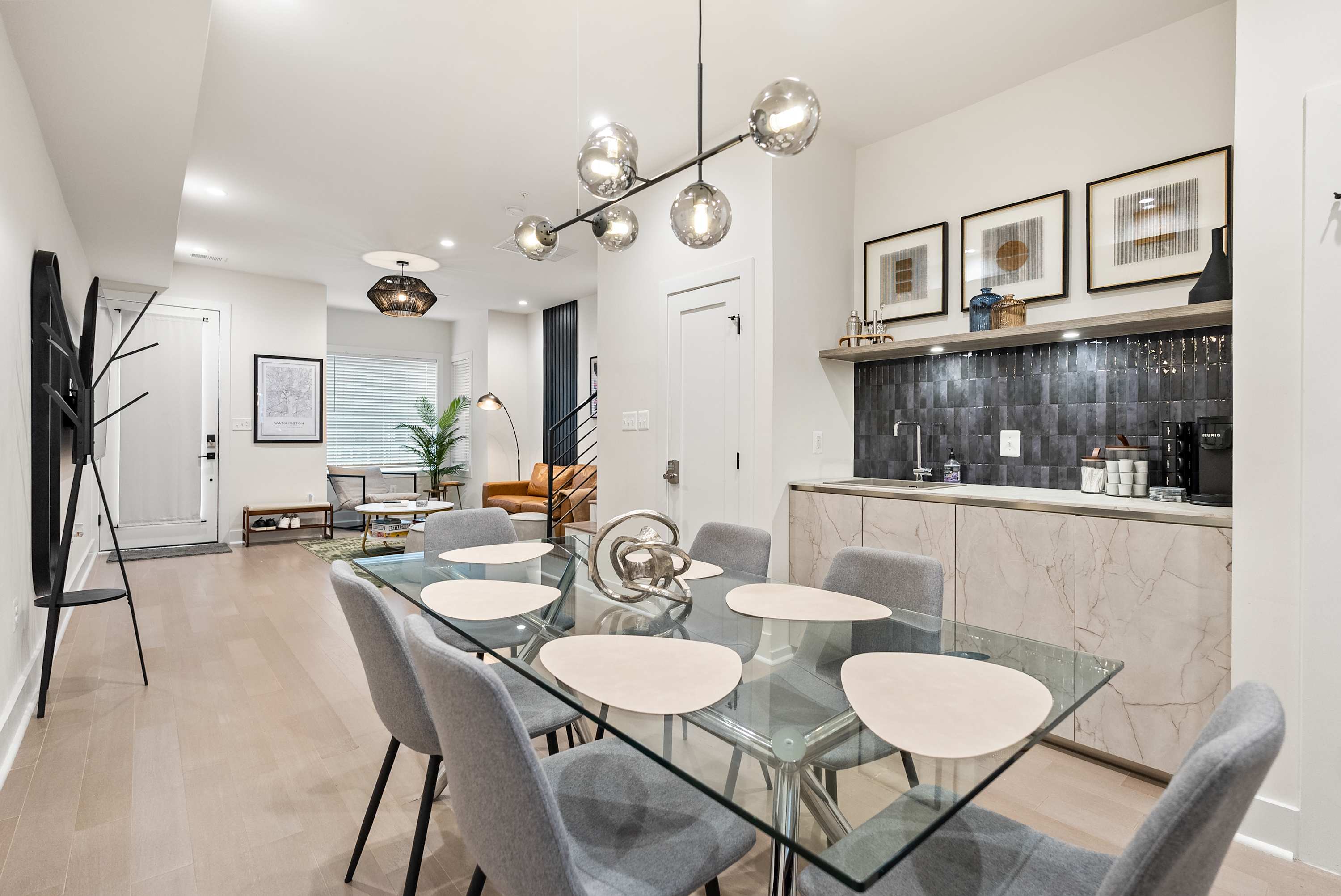 Gr167Qrva7Aamy8Av3H0