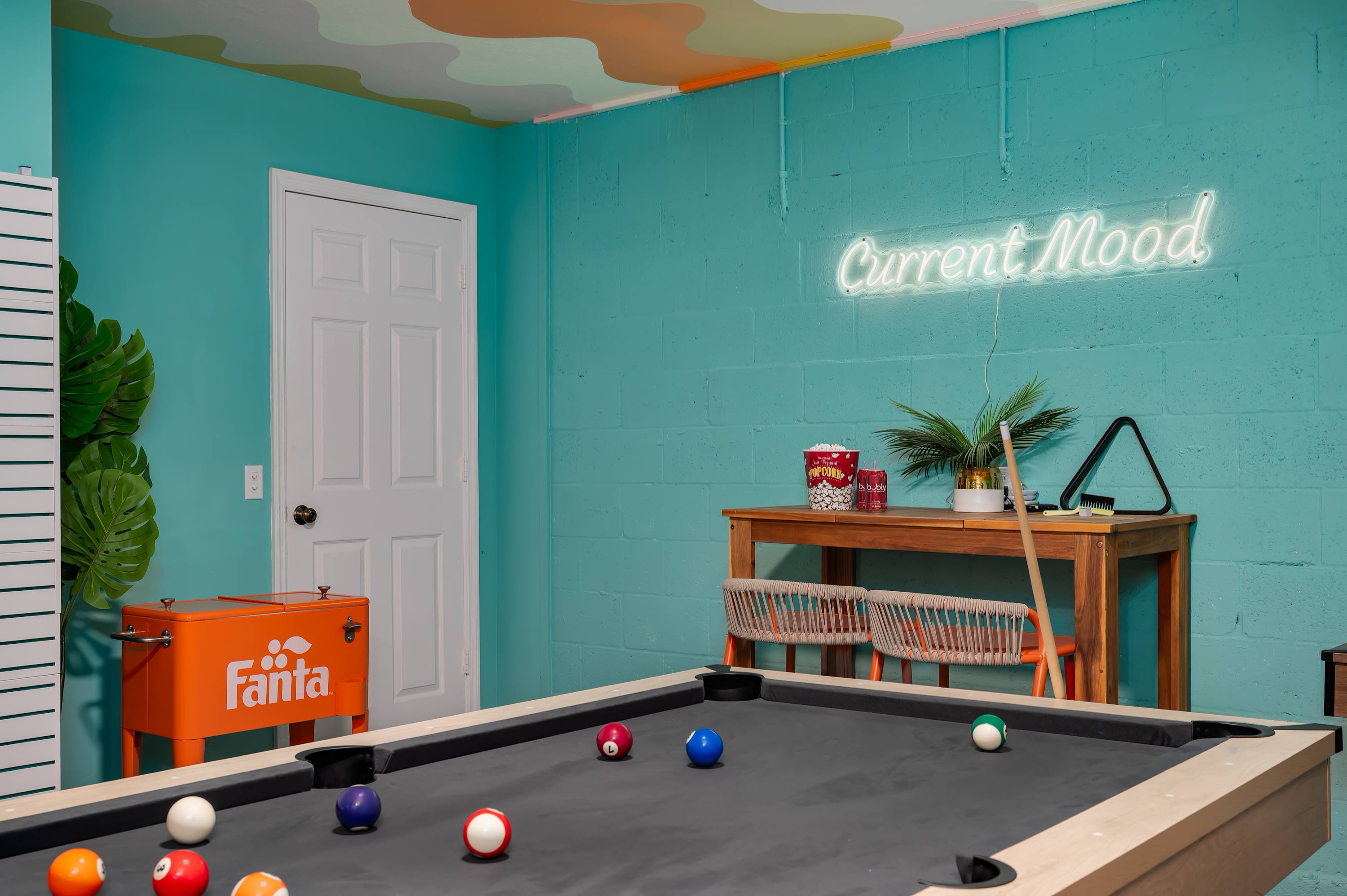 Relaxed home w/ fire pit & backyard