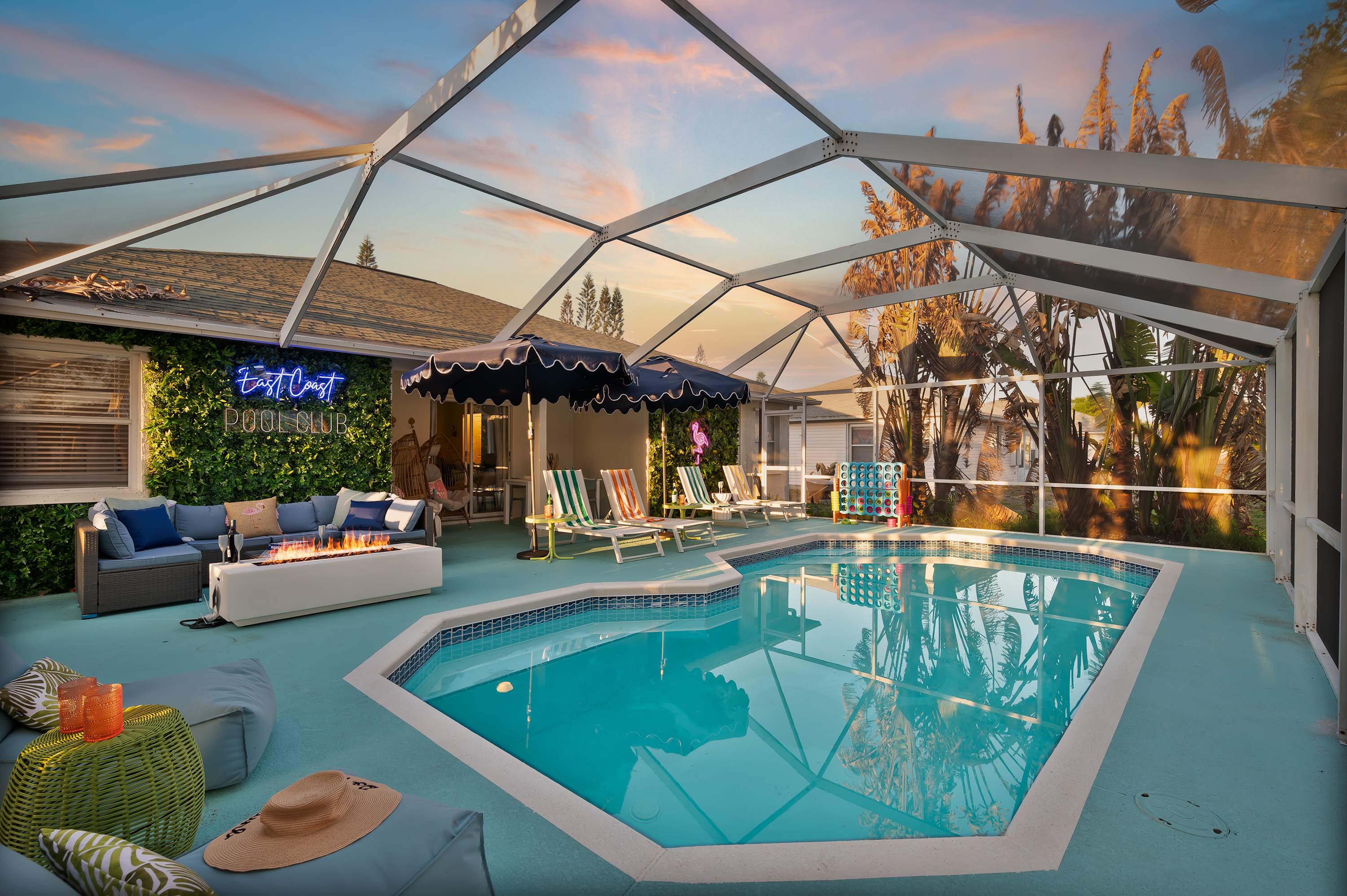 Relaxed home w/ fire pit & backyard