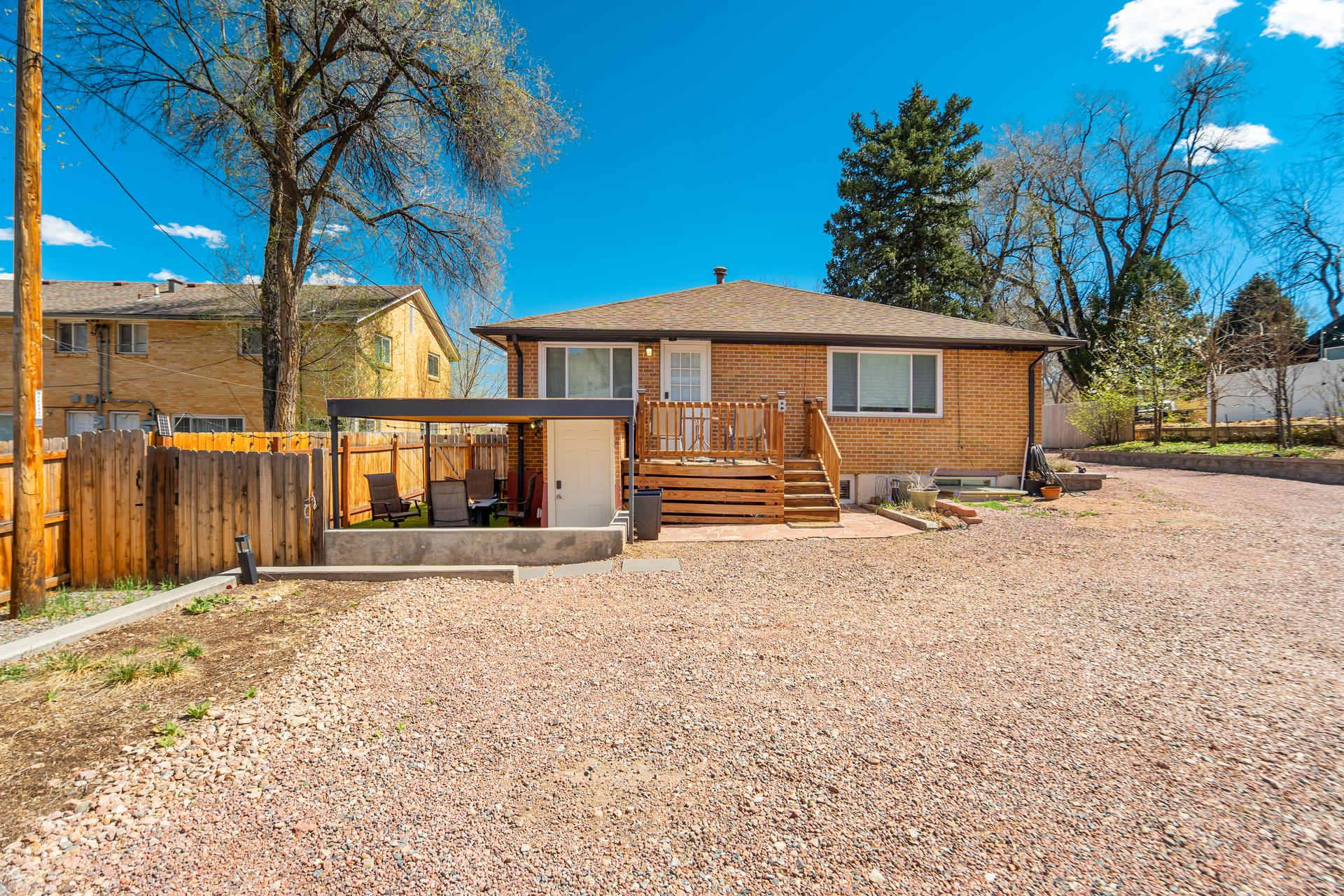 Modern 3BR Retreat Near Garden of Gods, Sleeps 7