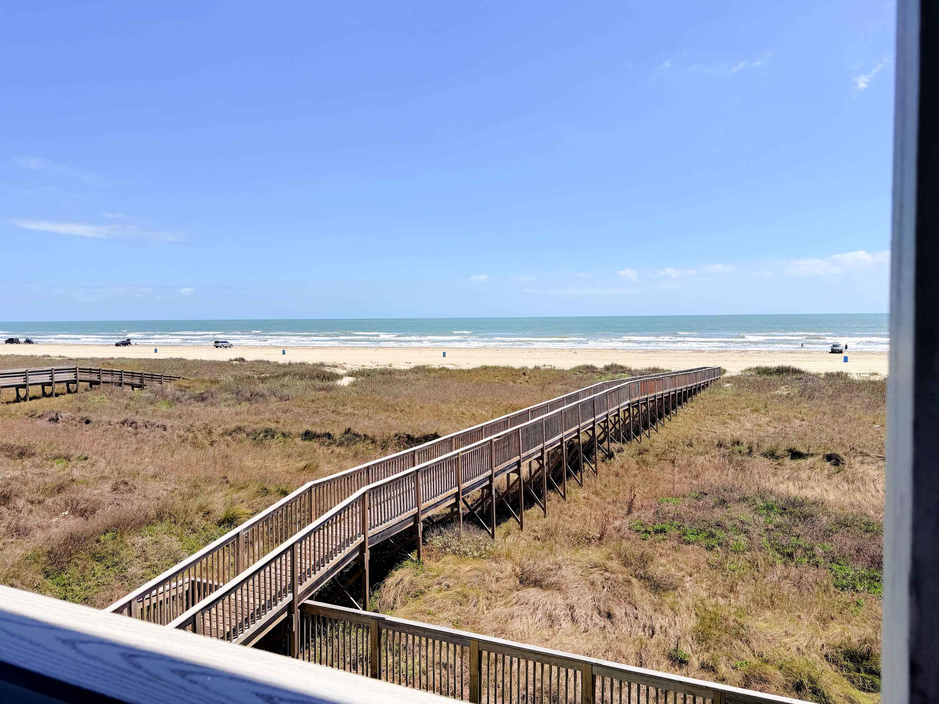 House of Views Endless Sand Sea Surf Wow