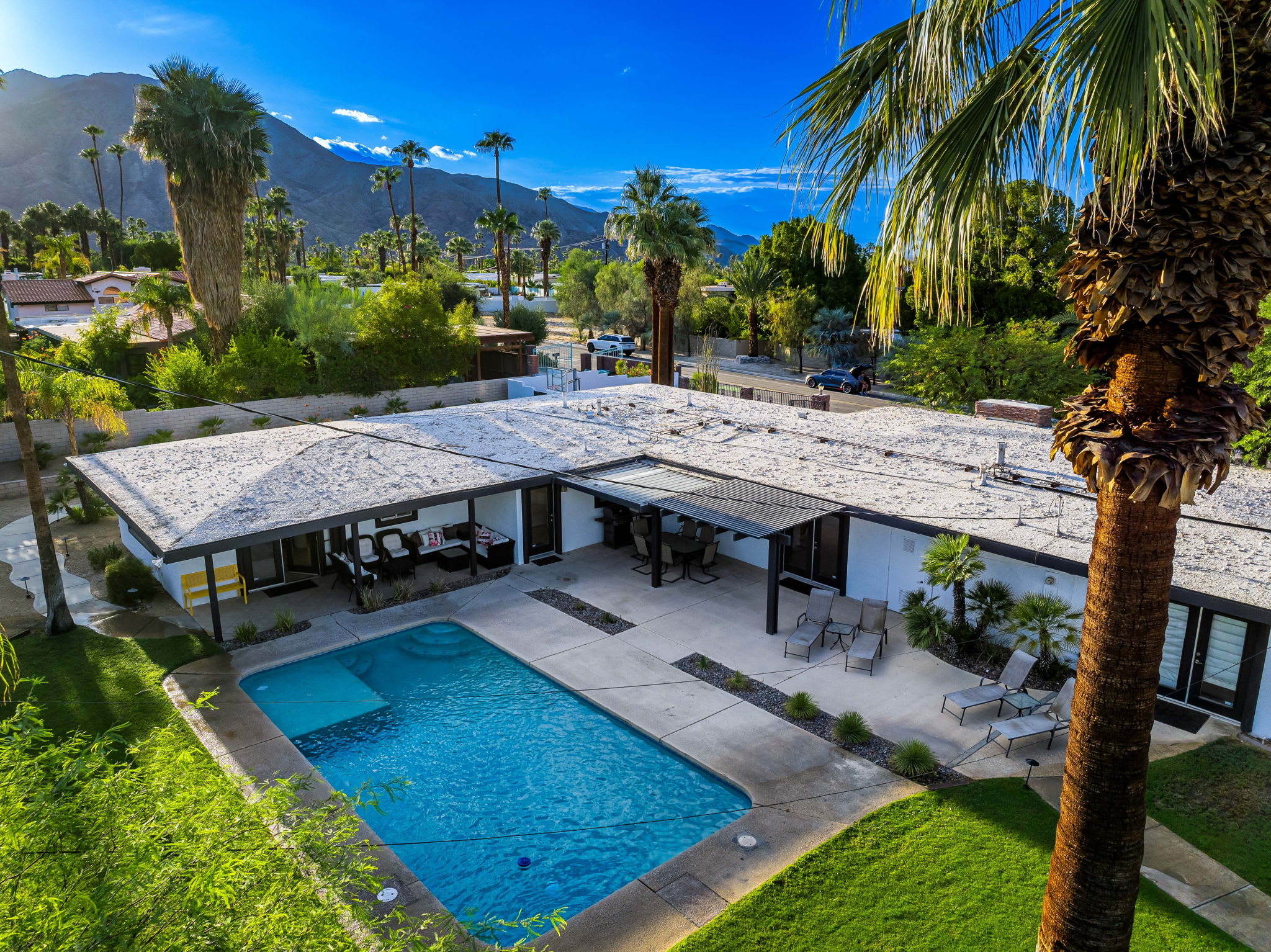 Relaxing Retreat in South Palm Desert 4