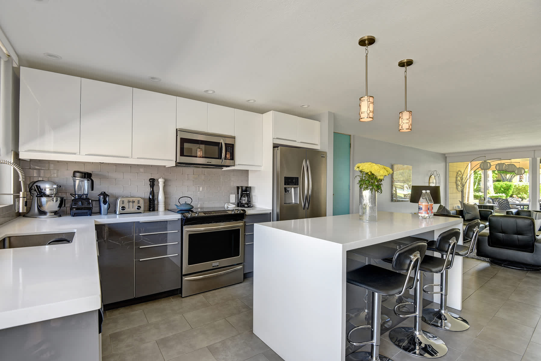 Modern Krisel Retreat with Mountain Views & Pool A 4