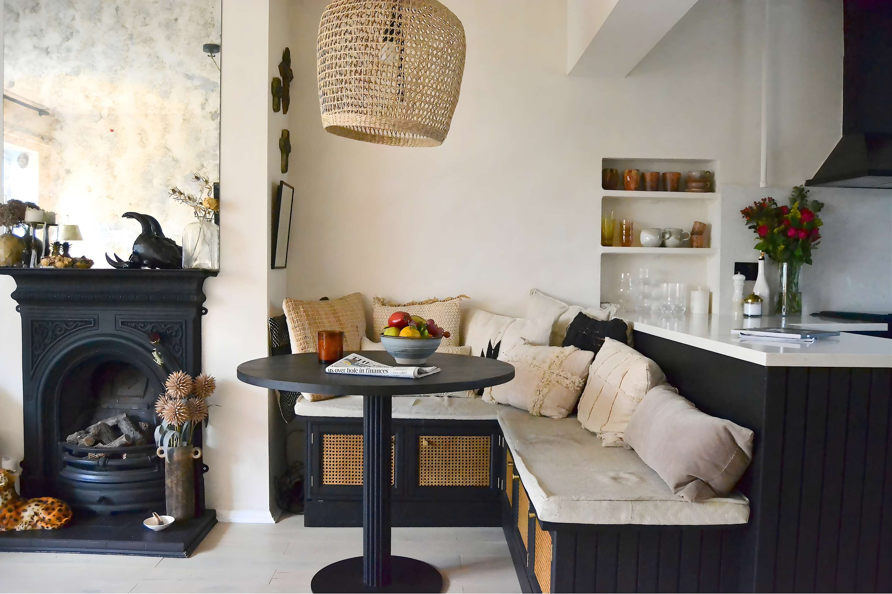 Boho Boutique Hideaway in Flat 26 Linden Court, Frithville Gardens W12 7JJ - Property image 9 - VivreStays