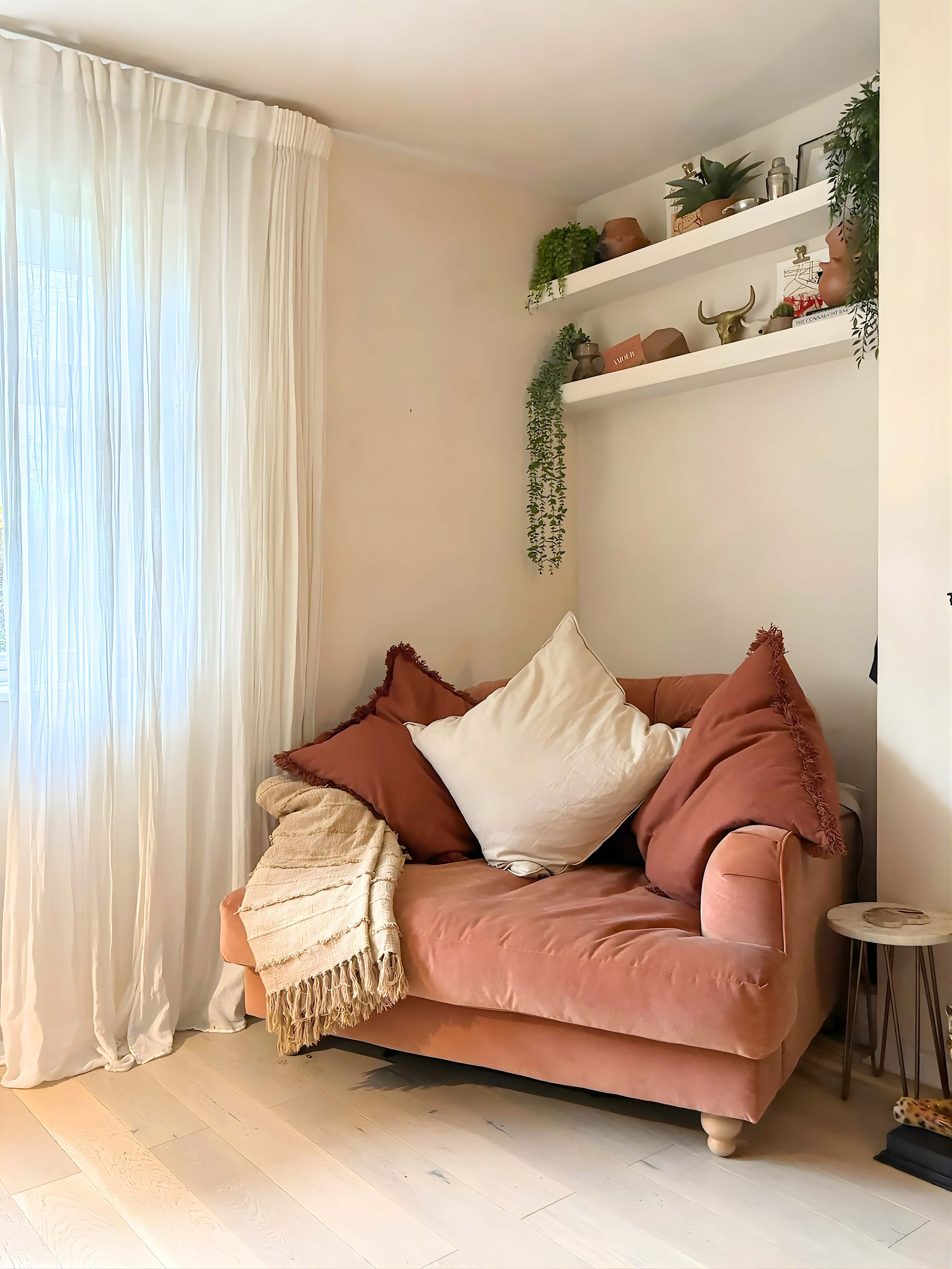 Boho Boutique Hideaway in Flat 26 Linden Court, Frithville Gardens W12 7JJ - Property image 8 - VivreStays