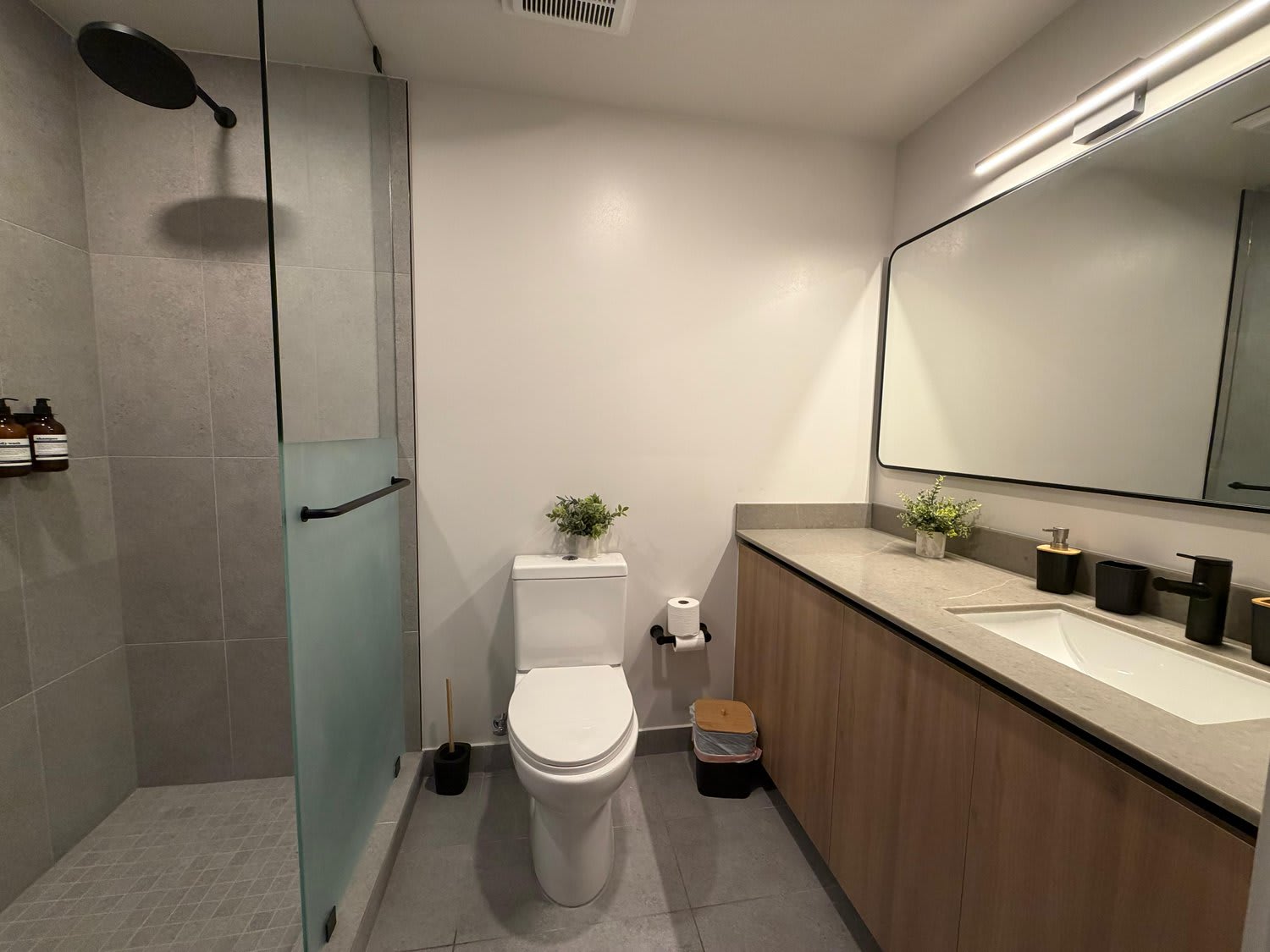 Modern Studio in Brickell - Rooftop Pool & Gym