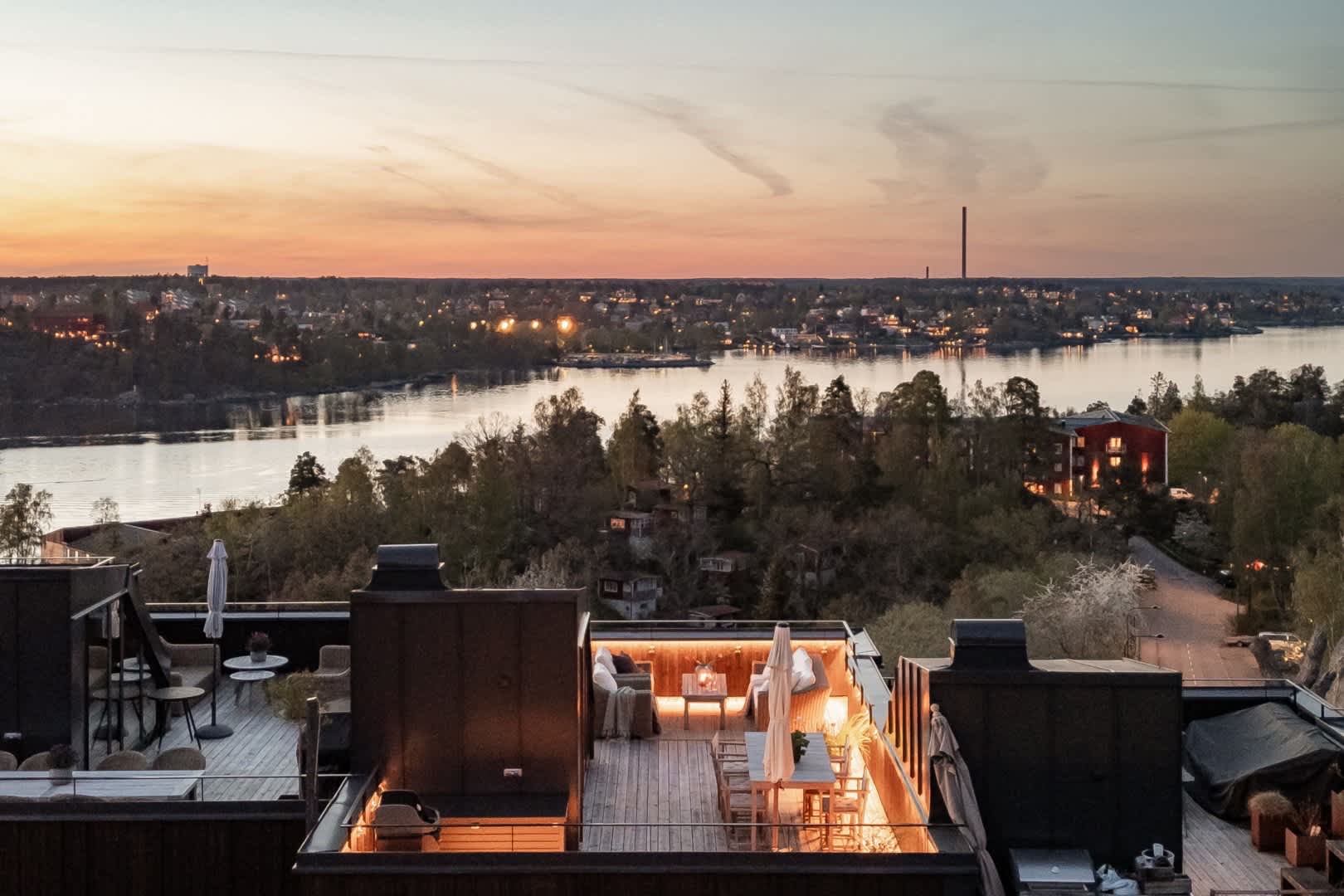 Modern Townhouse with Rooftop near Stockholm