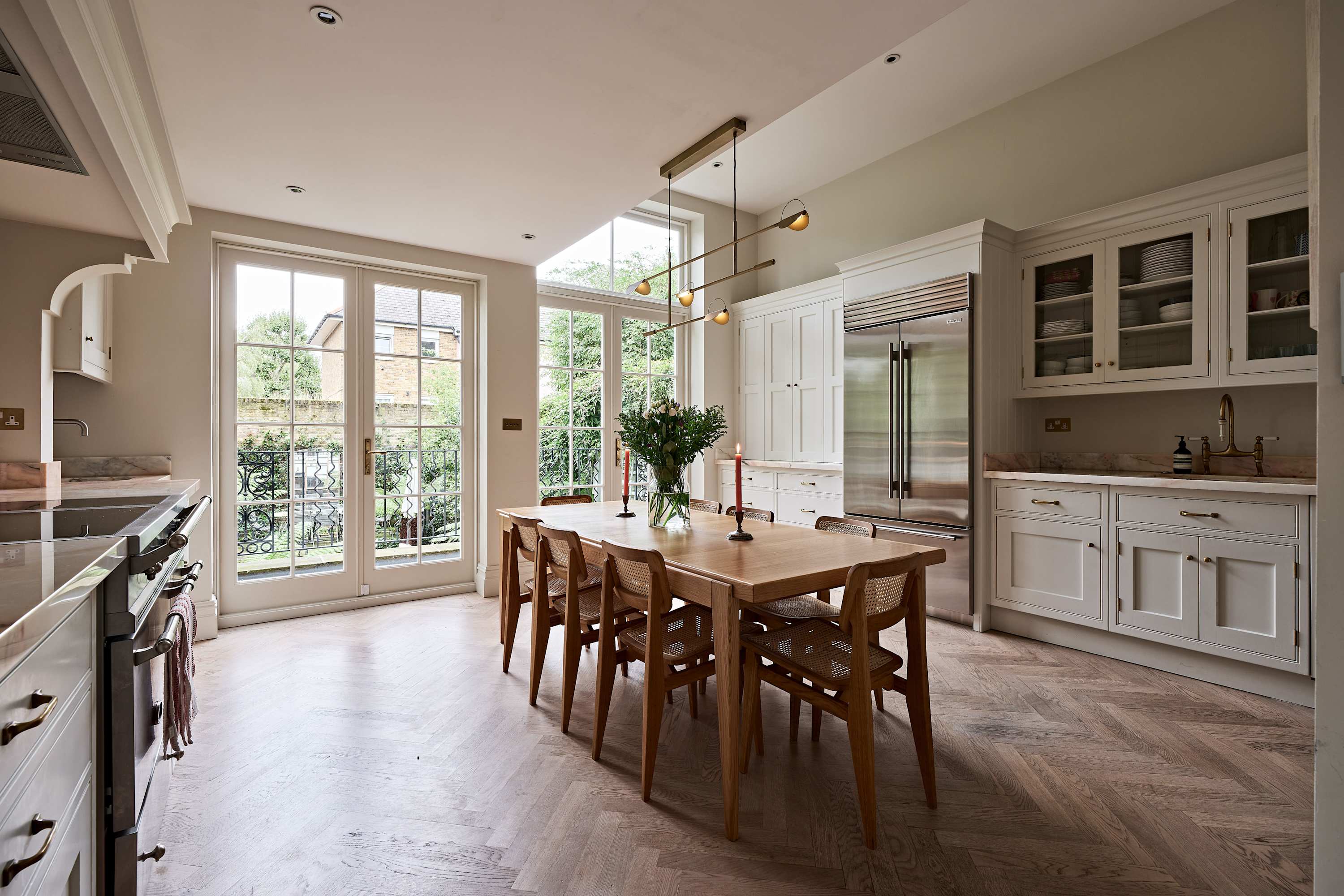 Grand 6 bed Home in Holland Park With Garden in Saint James's Gardens 25 W11 4RE - Property image 5 - VivreStays
