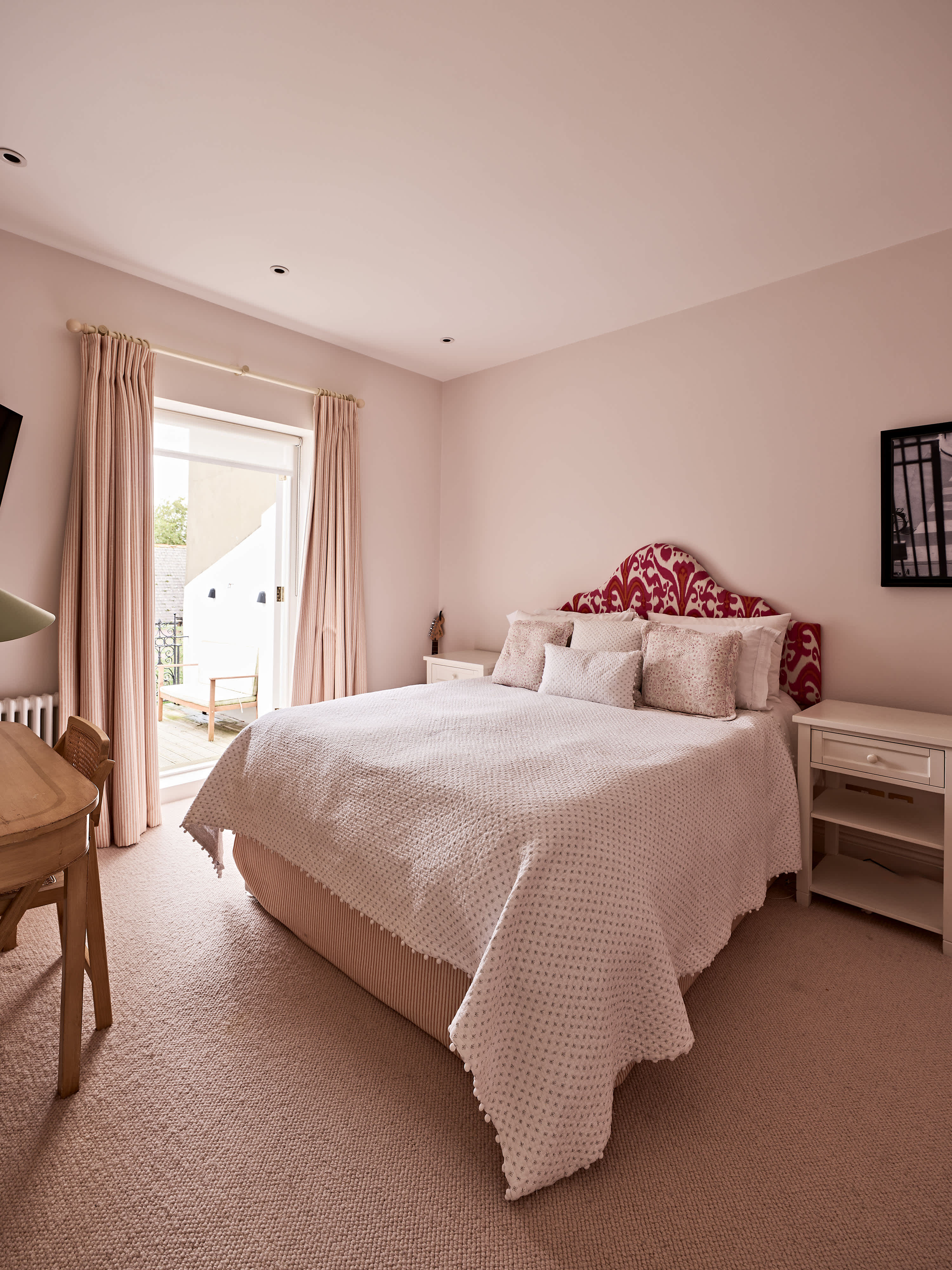 Grand 6 bed Home in Holland Park With Garden in Saint James's Gardens 25 W11 4RE - Property image 33 - VivreStays