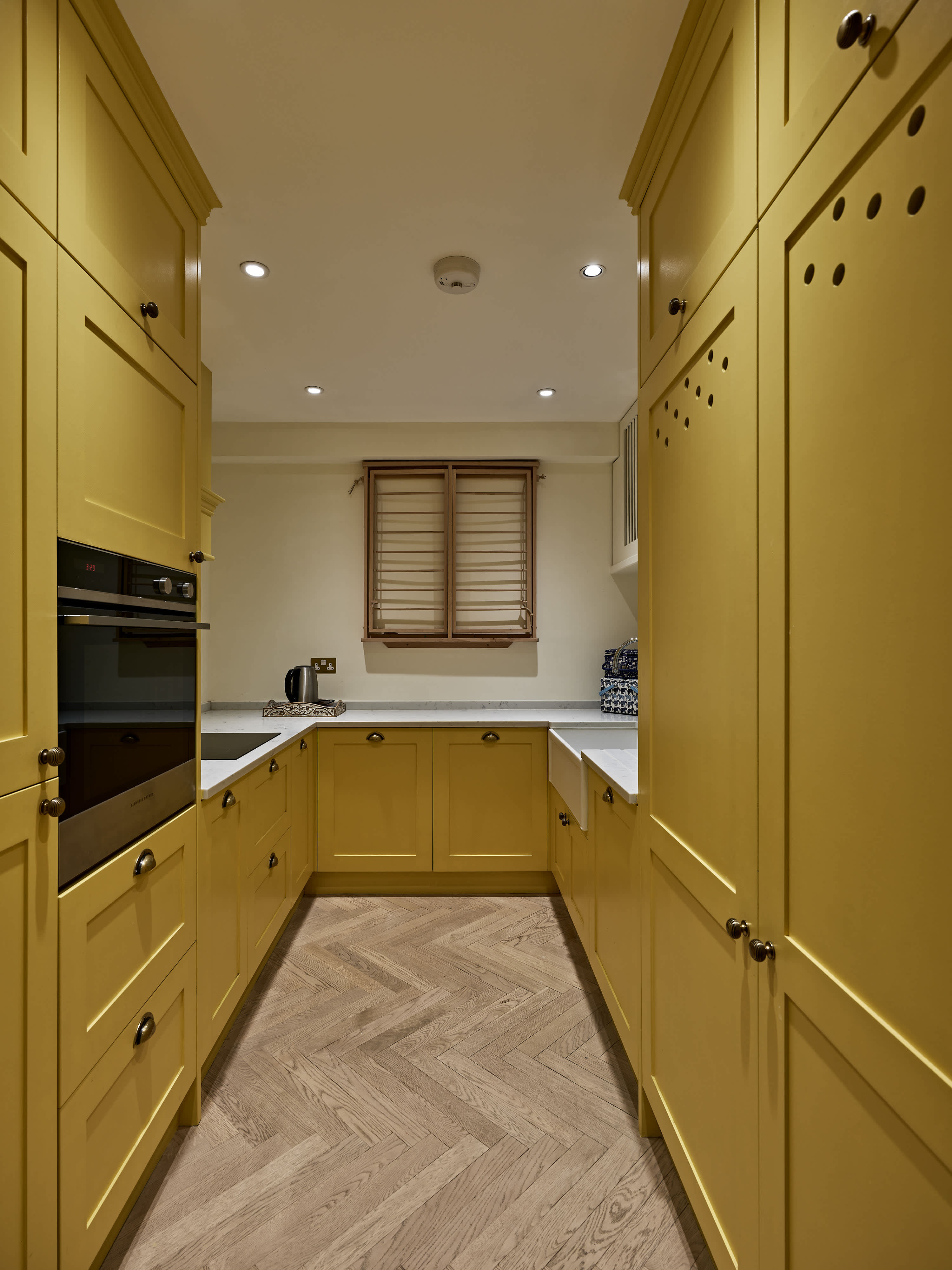 Grand 6 bed Home in Holland Park With Garden in Saint James's Gardens 25 W11 4RE - Property image 43 - VivreStays