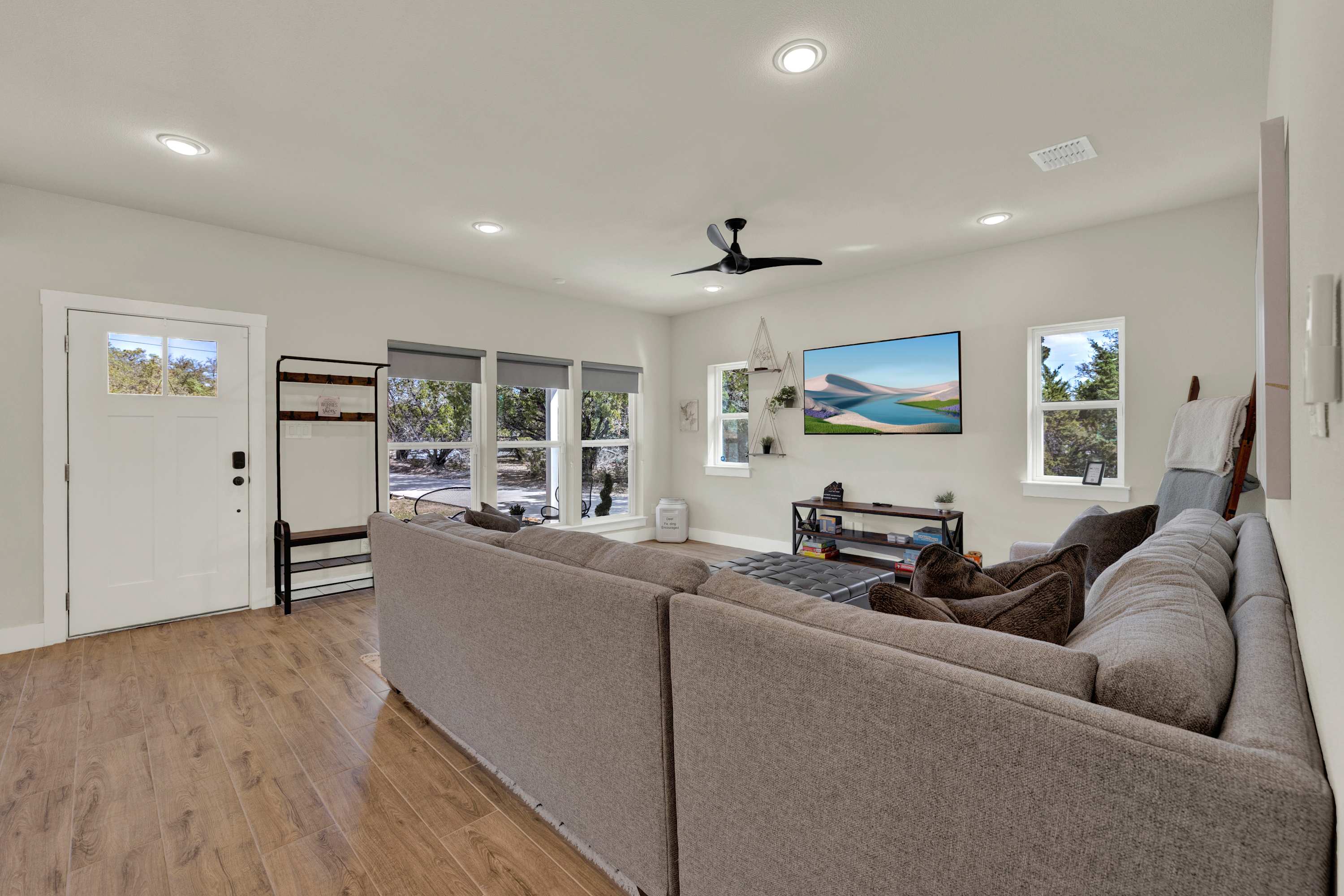 Southern Hill Country Hideaway 2