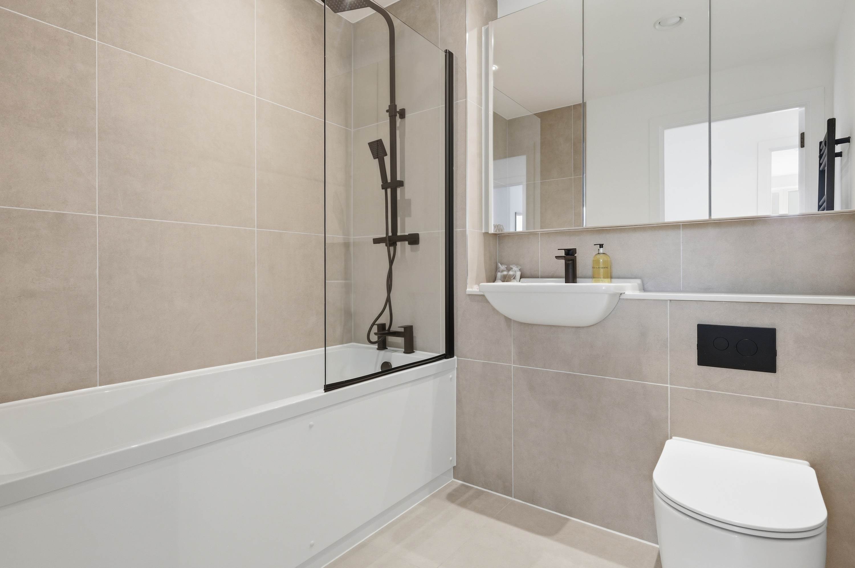 Limehouse Suites Larch