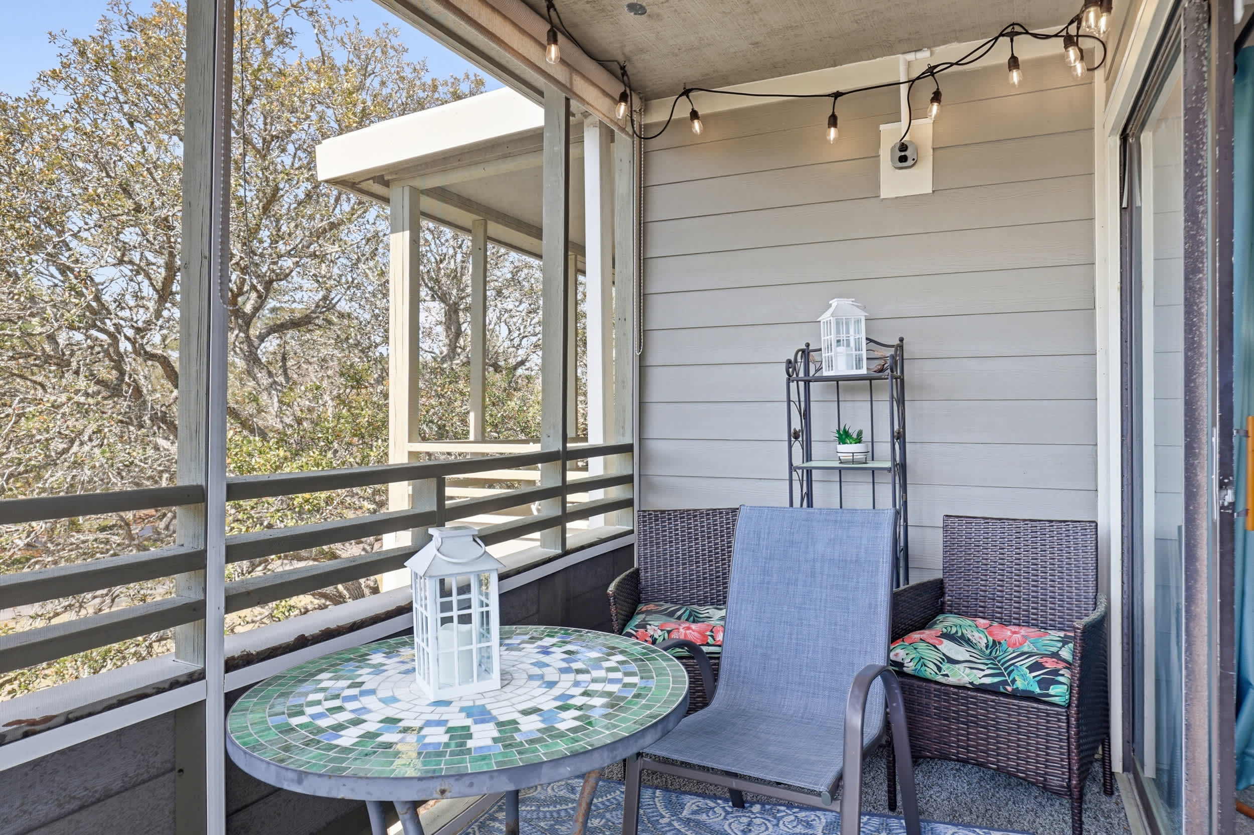 Ocean Creek Resort Villa w Fireplace and Balcony