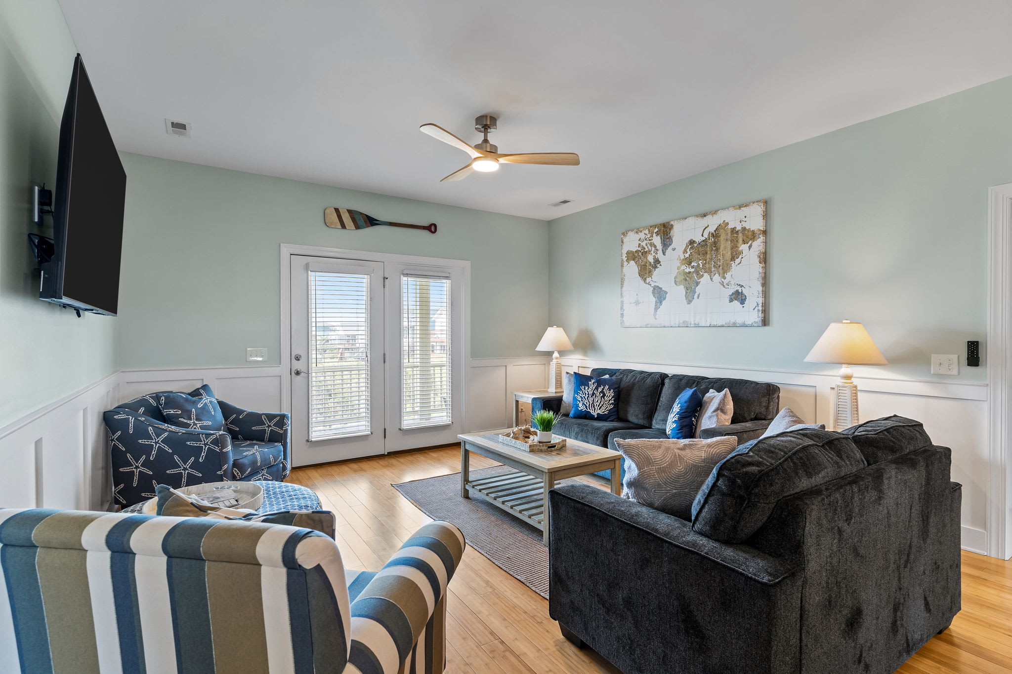 Living Room with a pull out queen sofa for additional sleeping arrangements 