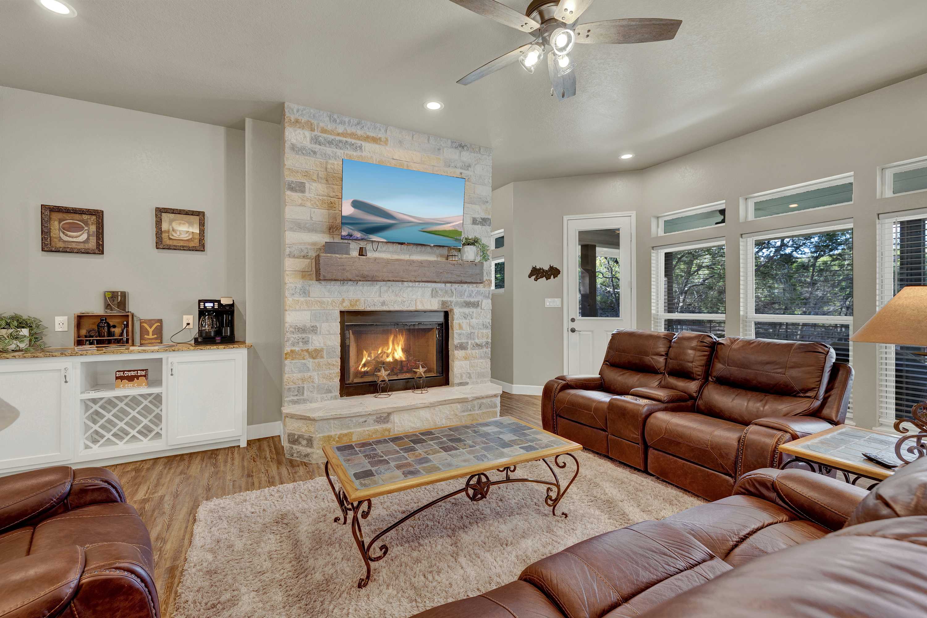 Crazy Horse-Close to Canyon Lake Marina!