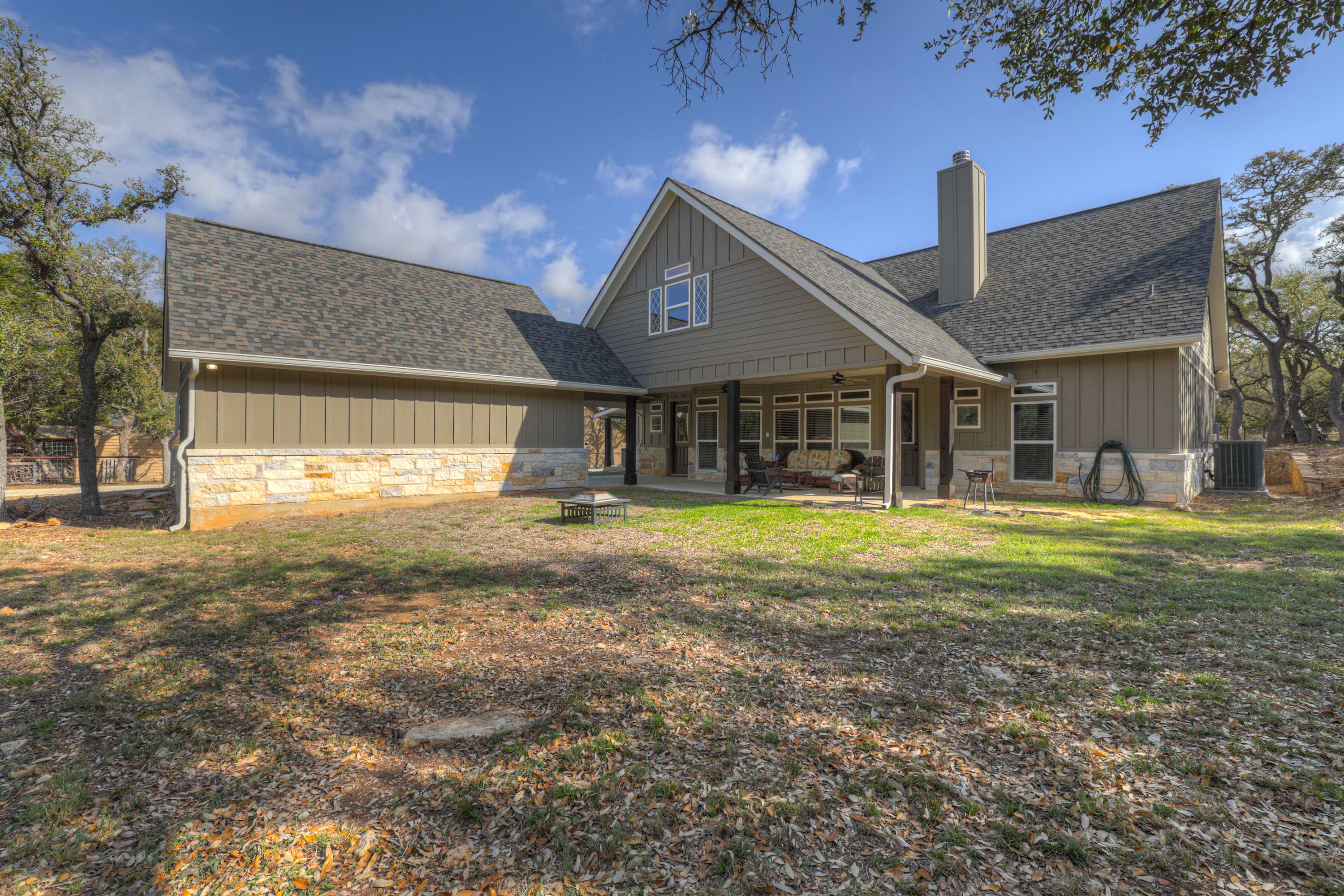 Crazy Horse-Close to Canyon Lake Marina! | Photo 30