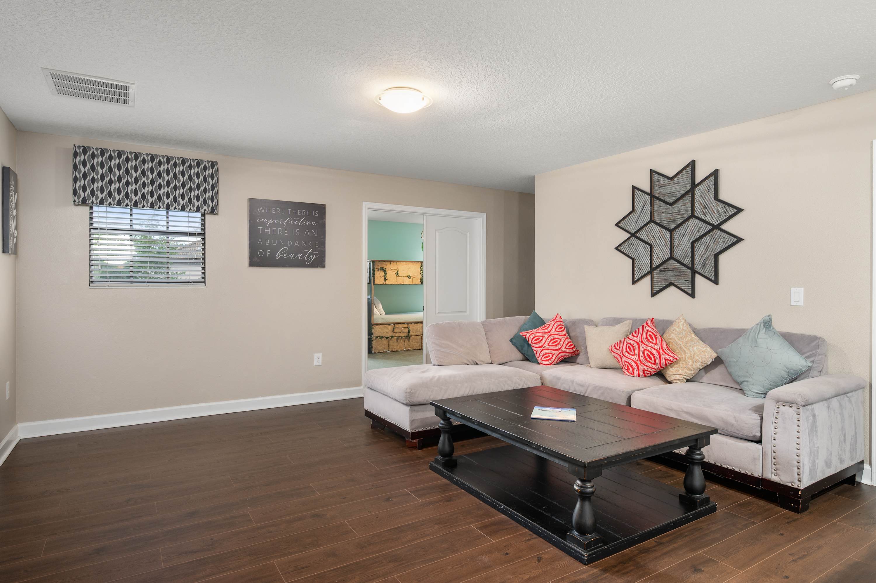 Inviting living room w/ cozy seating, open layout & space to unwind together