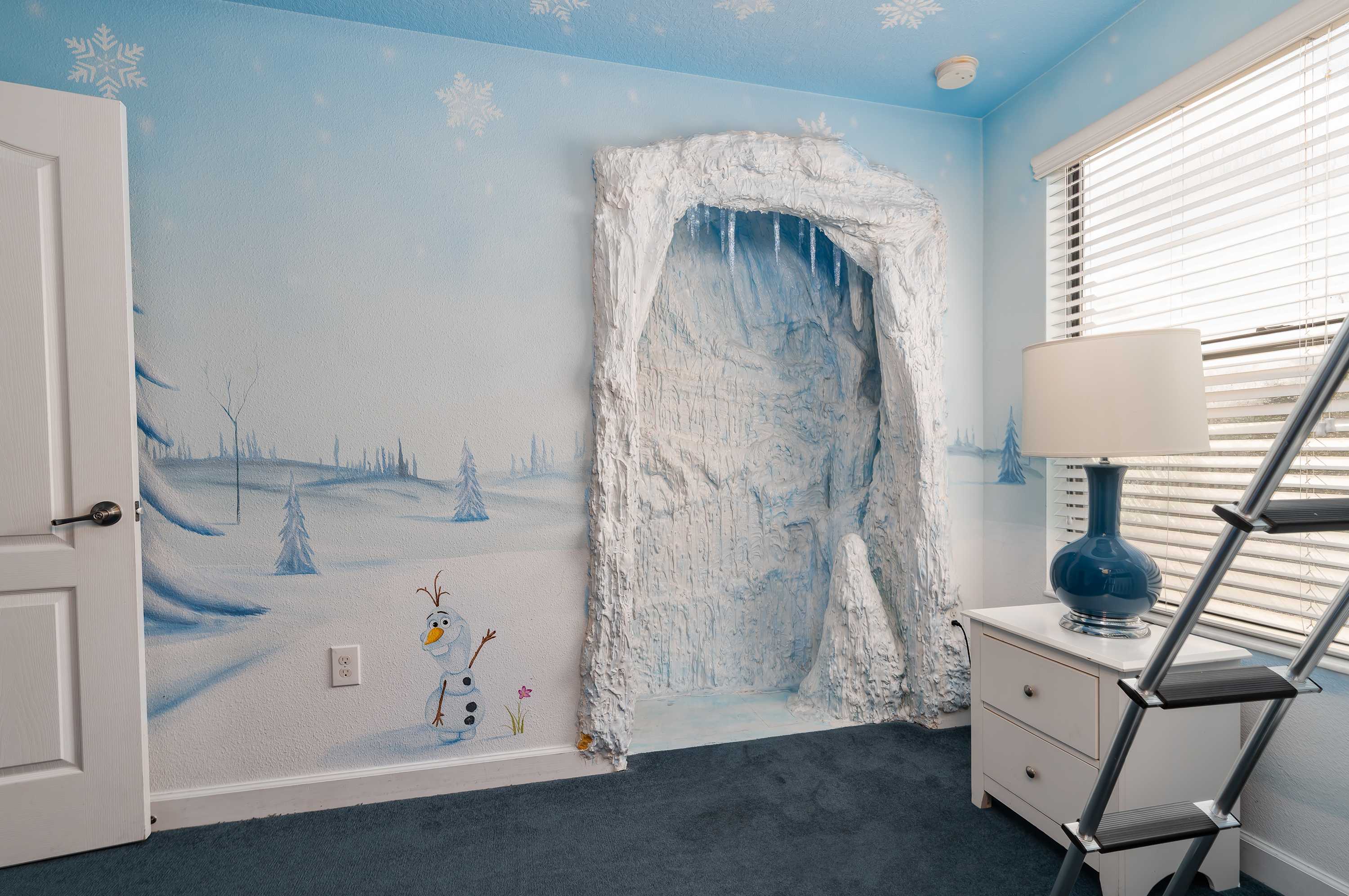 Heated pool + Game Room + Waterpark