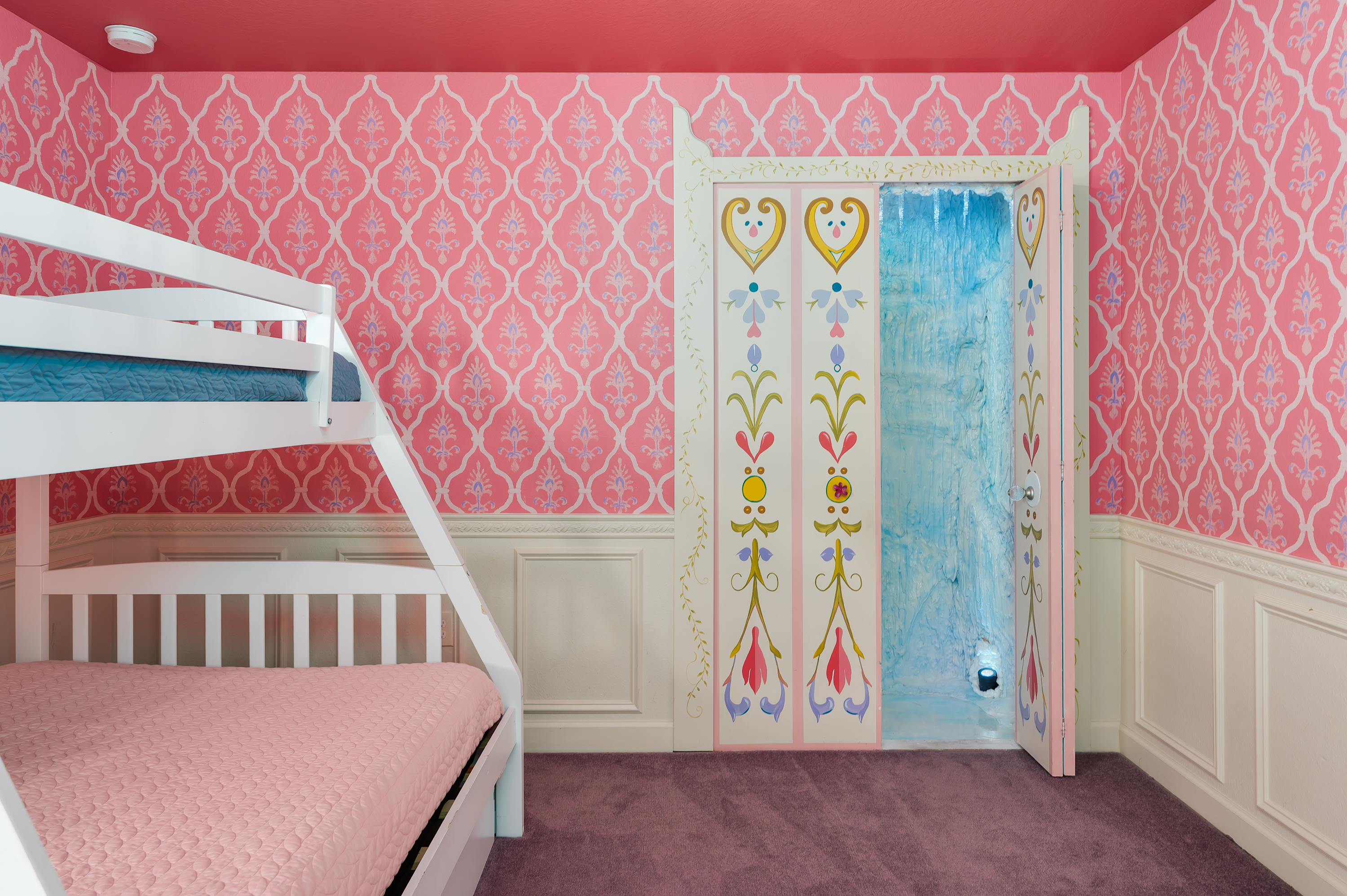 Heated pool + Game Room + Waterpark