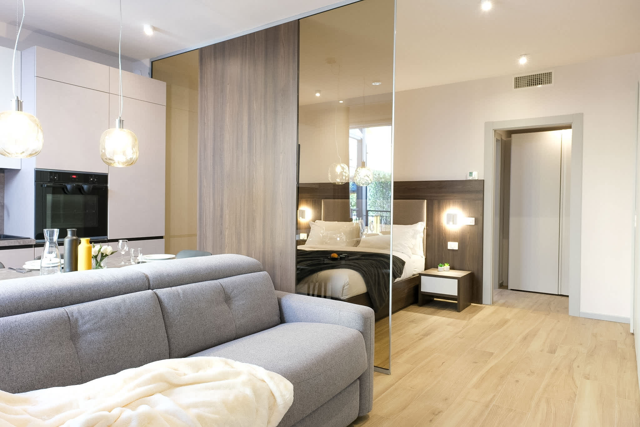 Quasi-Hotels | Monolocale al primo piano a Milano Cadore · 3