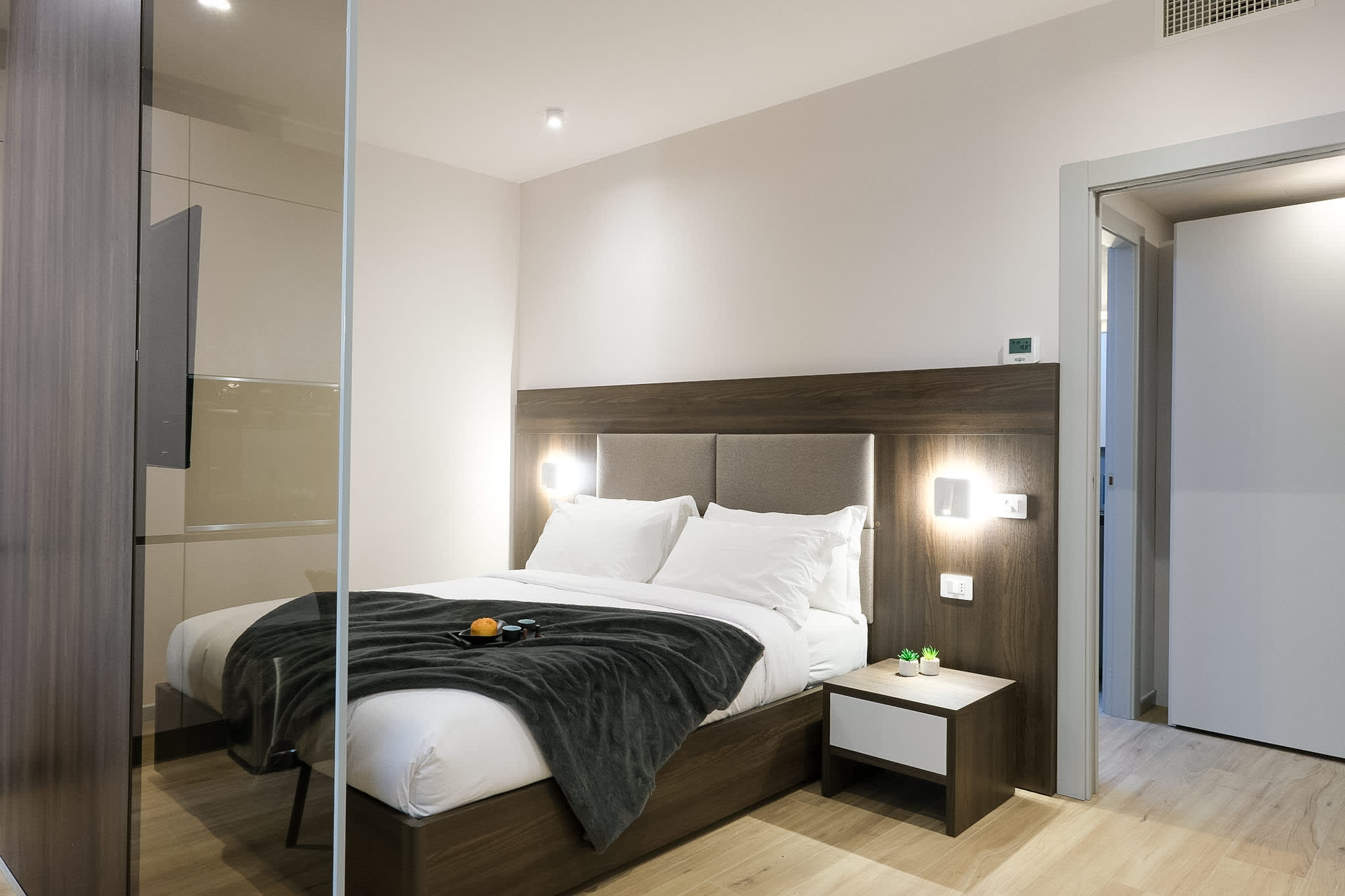 Quasi-Hotels | Monolocale al primo piano a Milano Cadore · 2