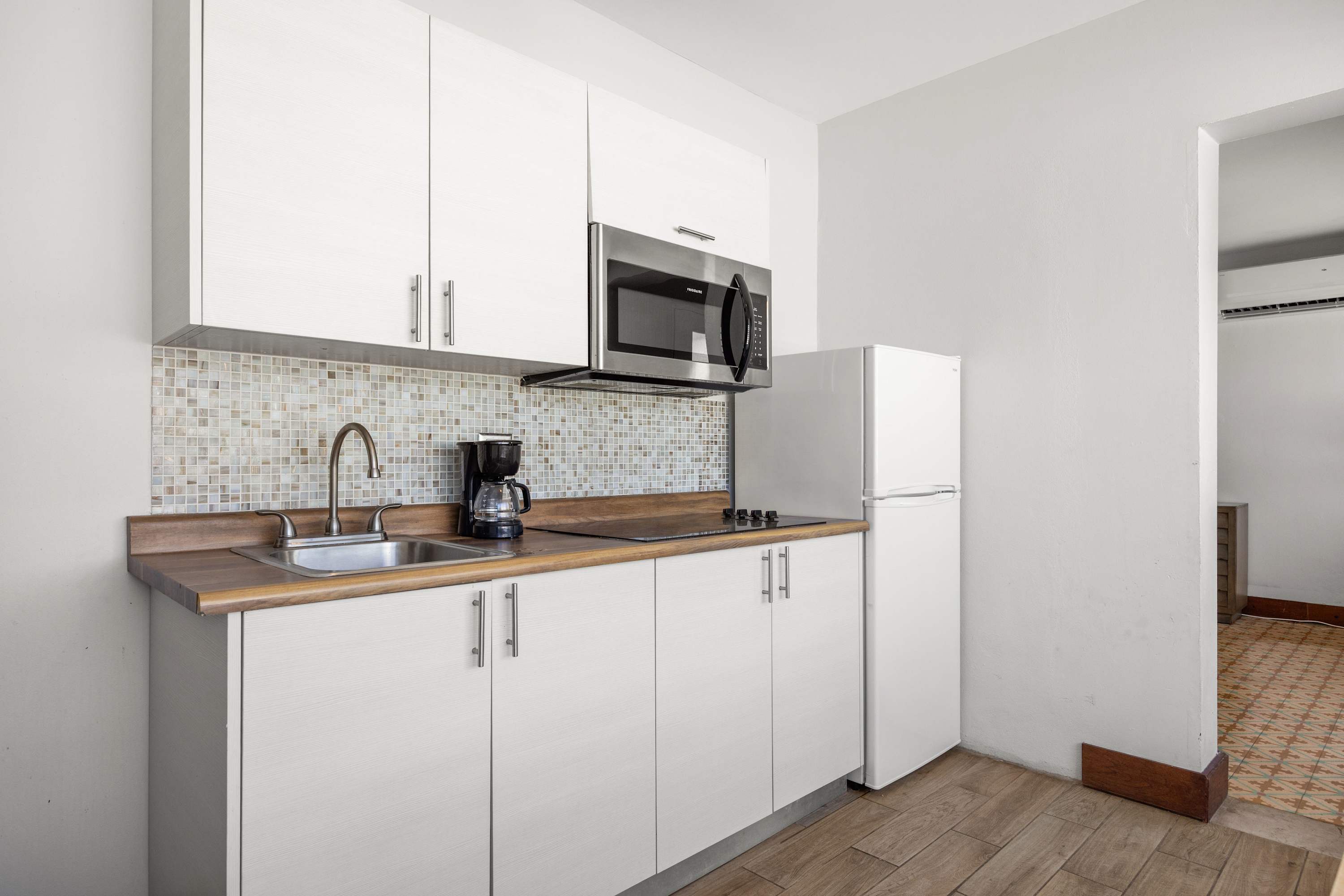 2-Bedroom | Great Location | WiFi and AC