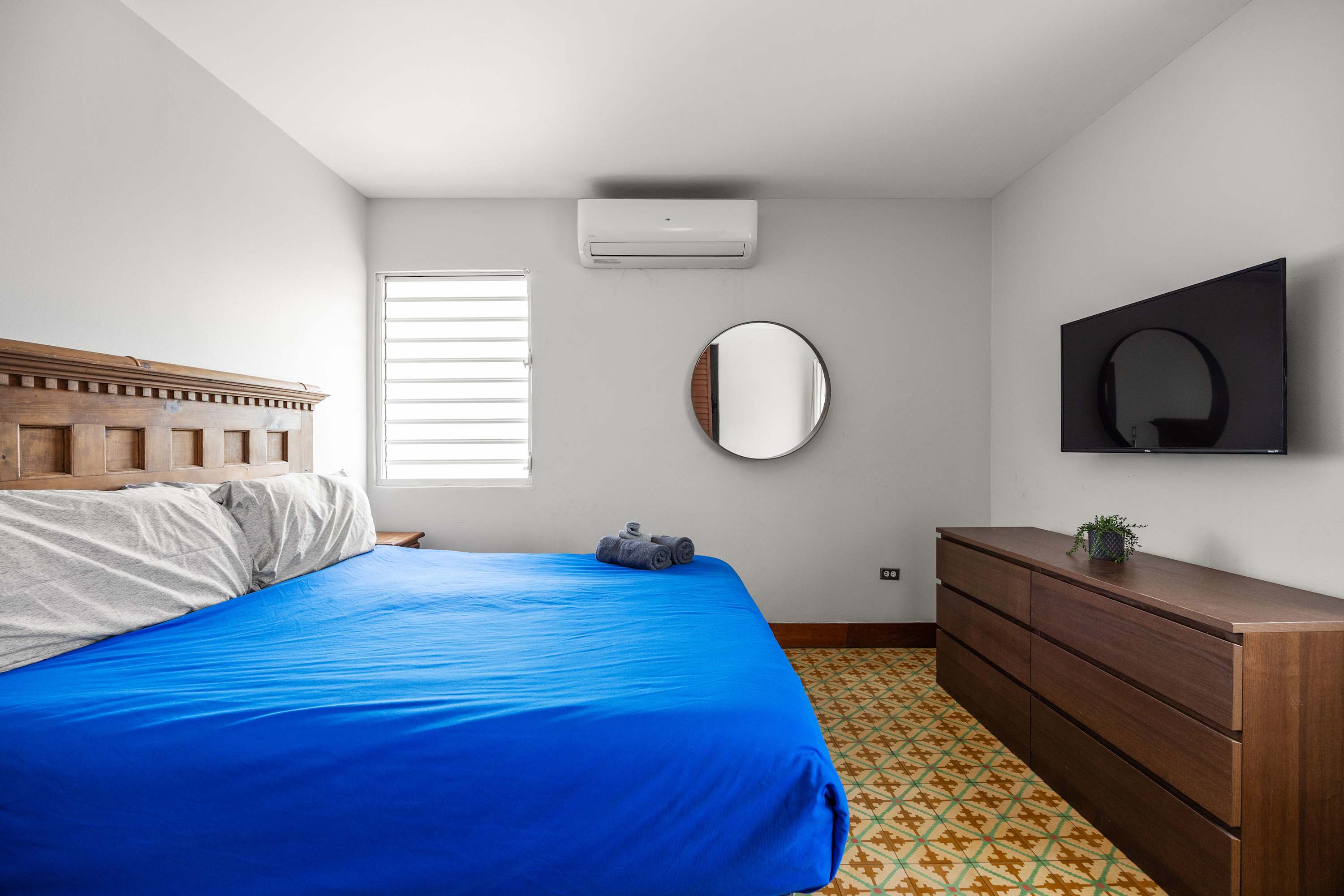 2-Bedroom | Great Location | WiFi and AC