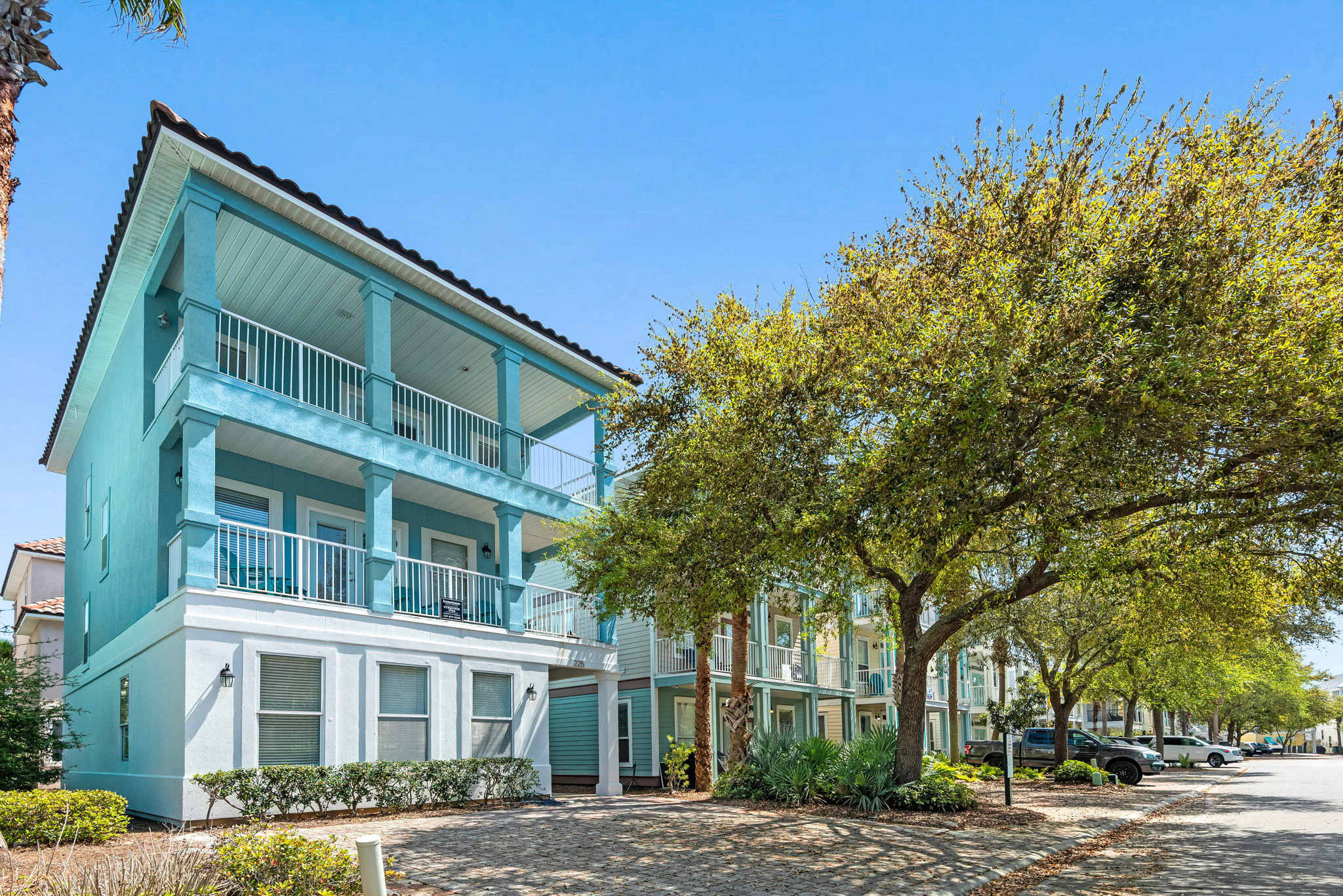 Mins from Beach • Sleeps 12 • Outdoor Seating — Destin, FL — vacation rental
